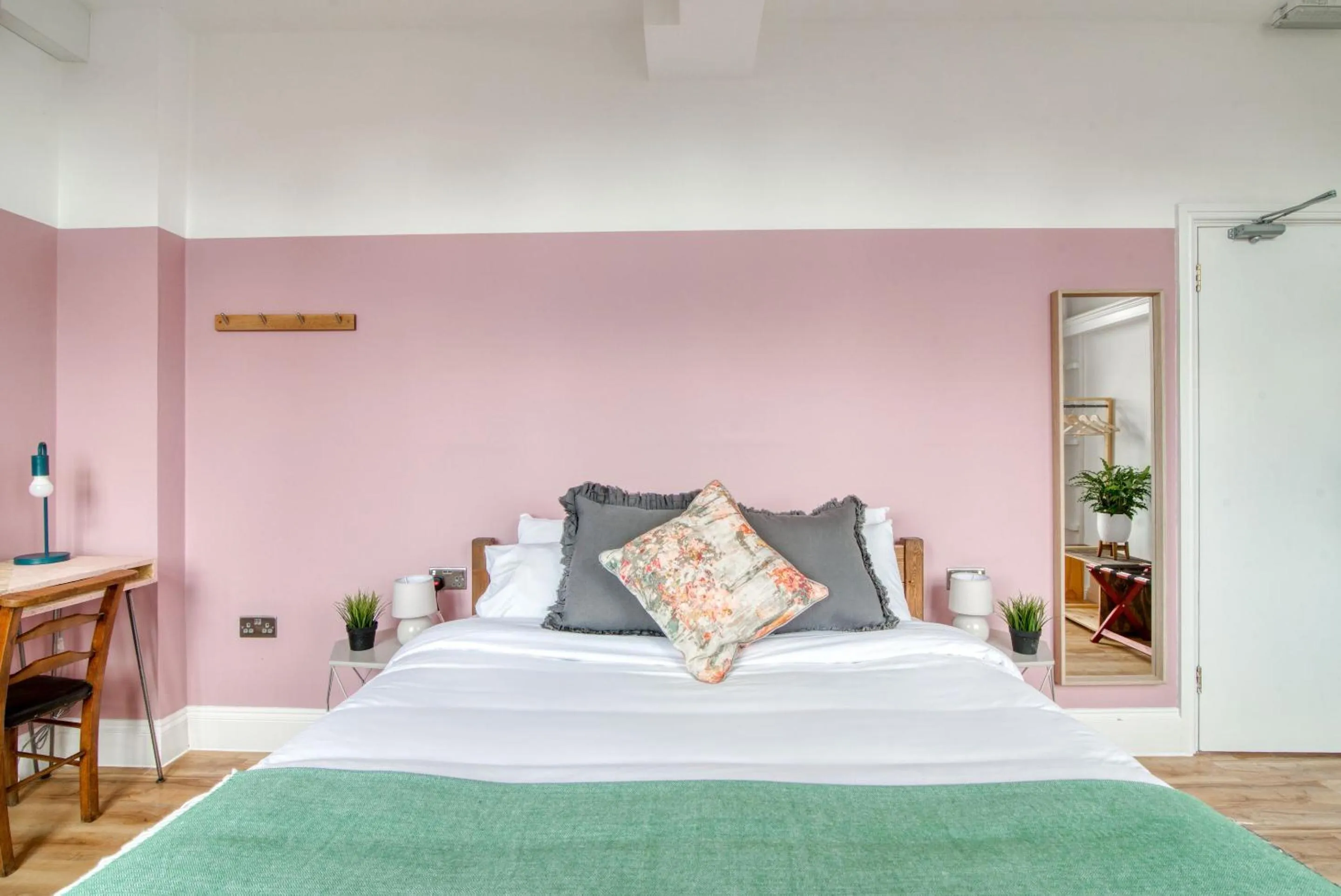 Bed in PH Hostel Birmingham