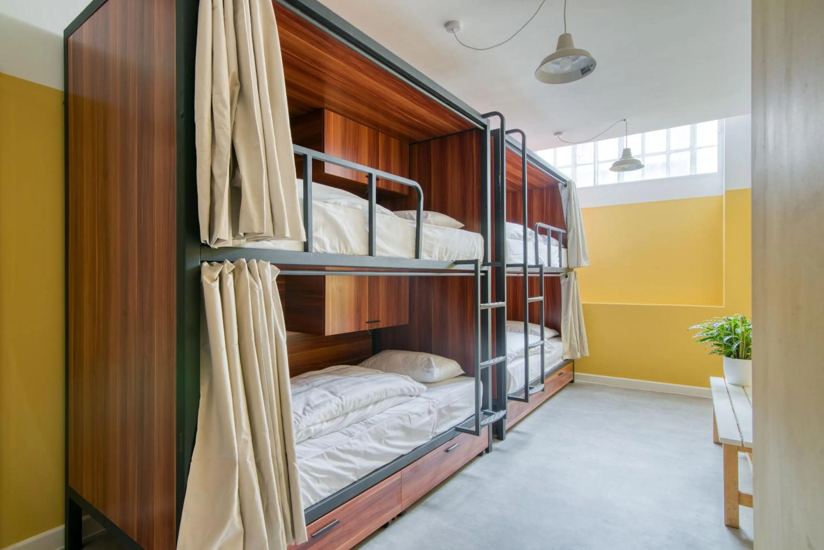 bunk bed, Bed in Malacuna Birmingham