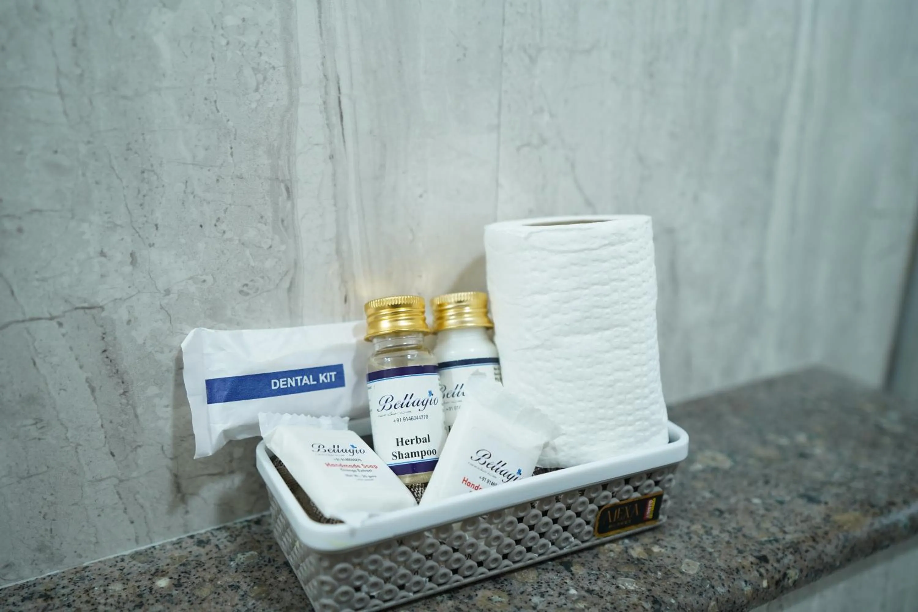 Bathroom in Bellagio Rezidencia 1 BHK Service Apartments