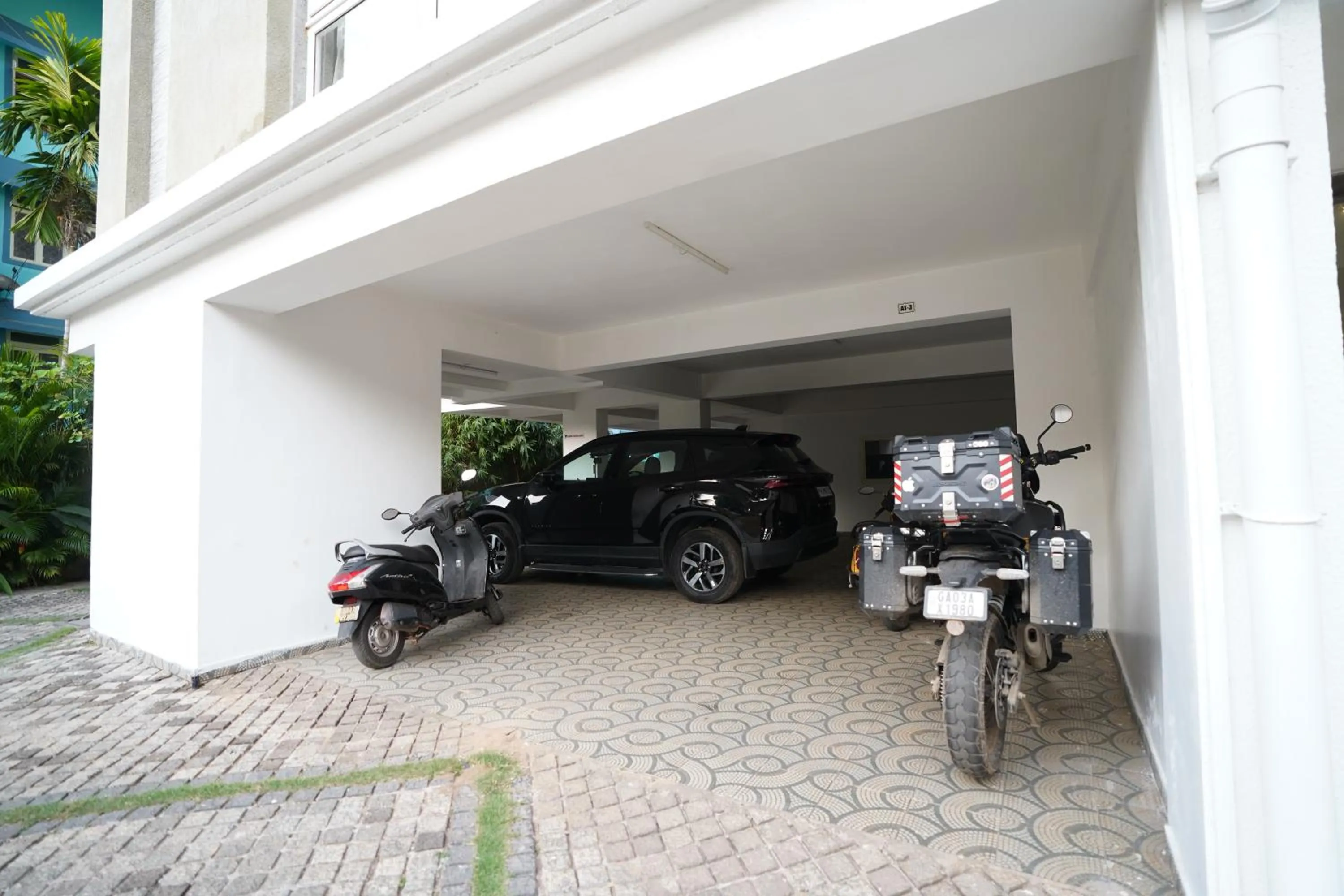 Parking in Bellagio Rezidencia 1 BHK Service Apartments