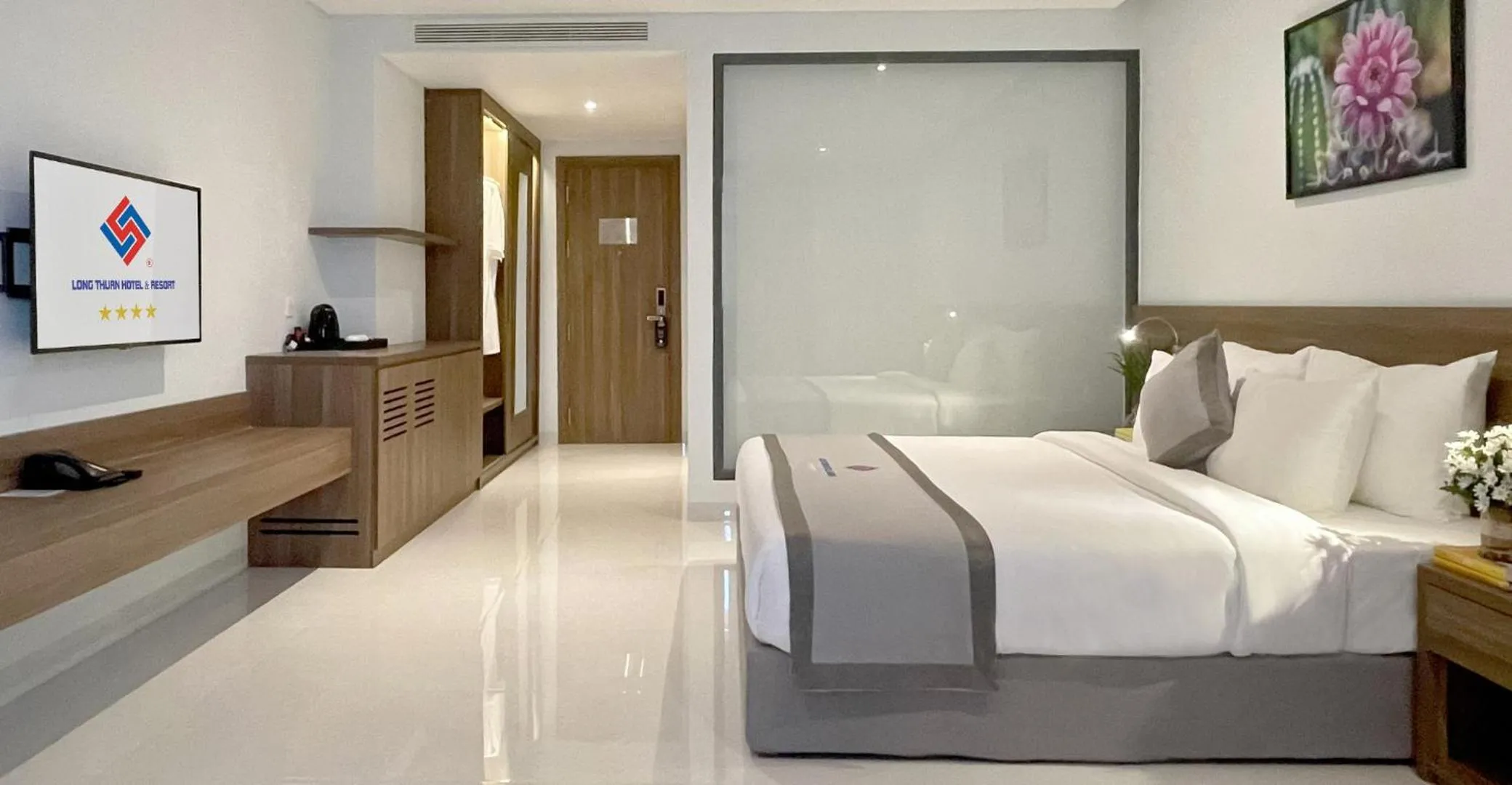 Bed in Long Thuan Hotel & Resort