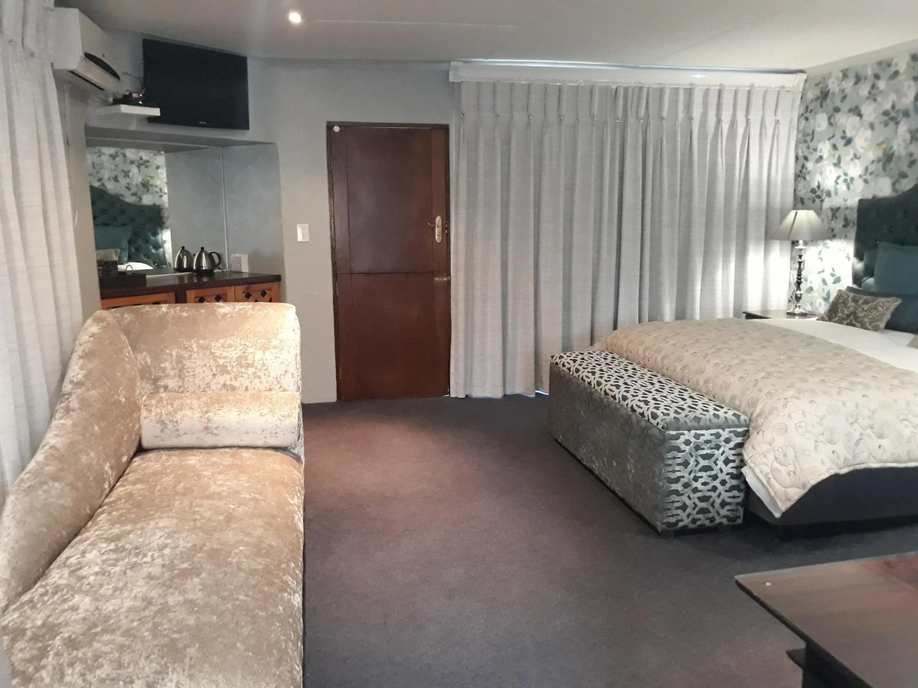 Grasslands Conference and Wedding Venue