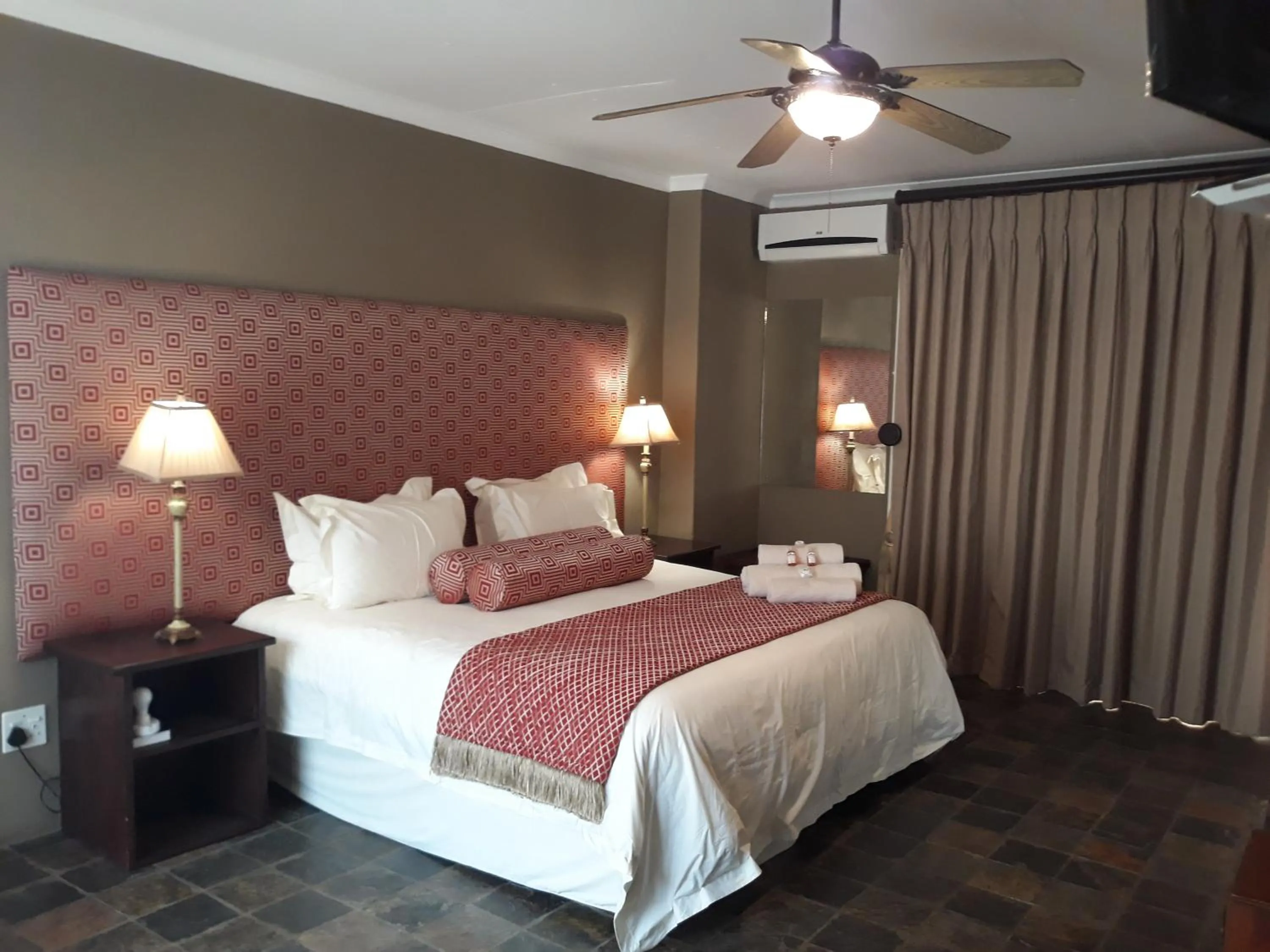 Grasslands Conference and Wedding Venue