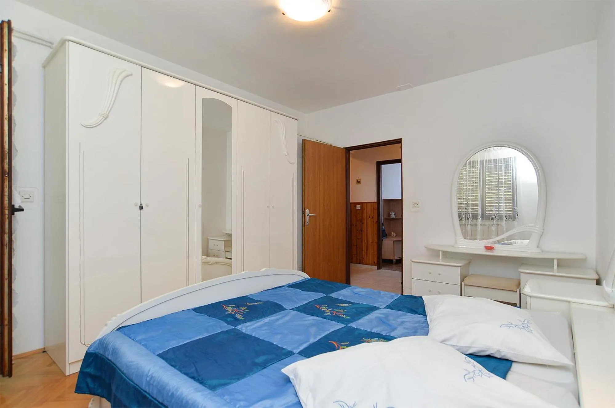 Bed in Apartments Irena 531