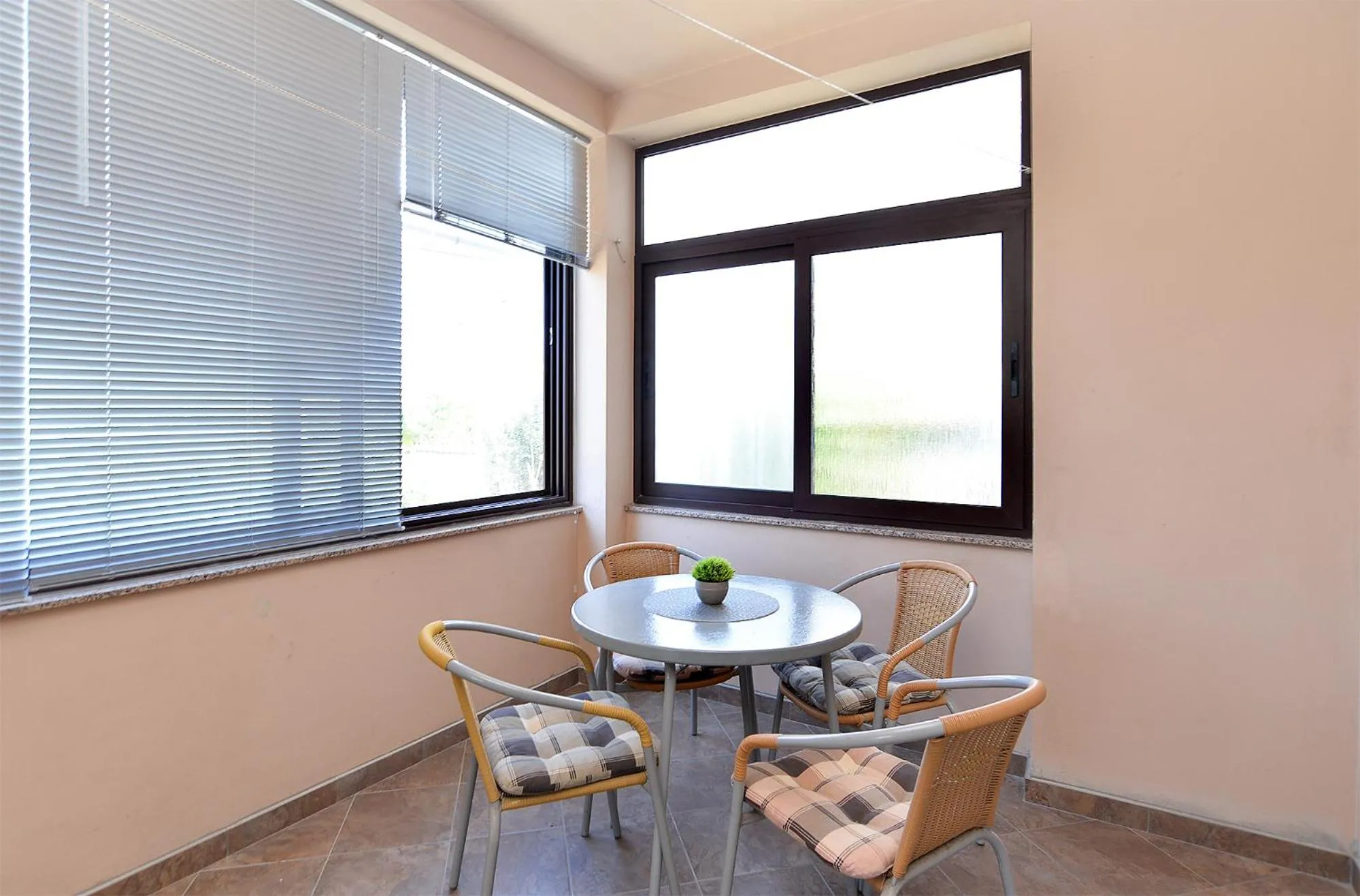 Apartments Irena 531