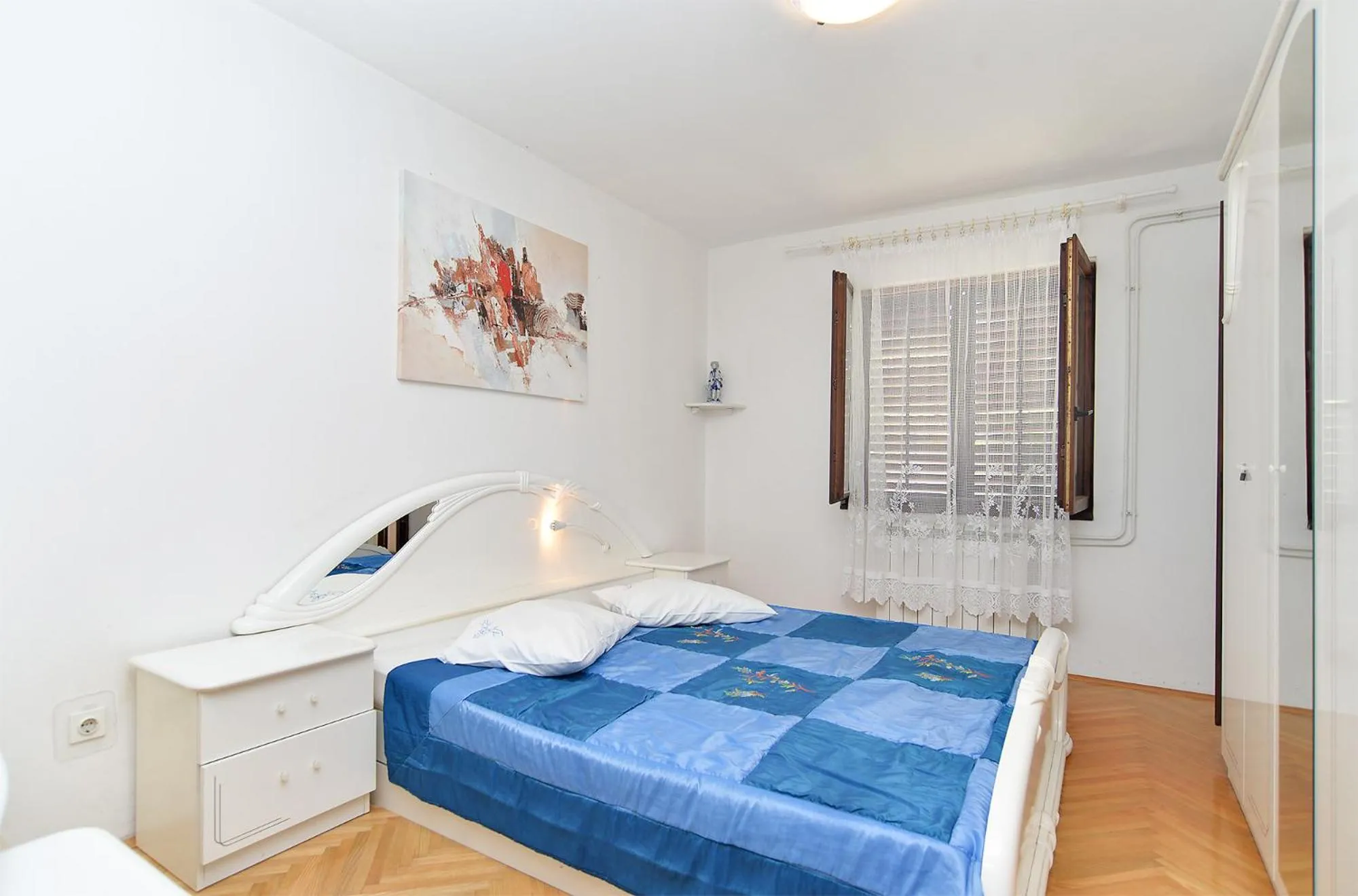 Bed in Apartments Irena 531