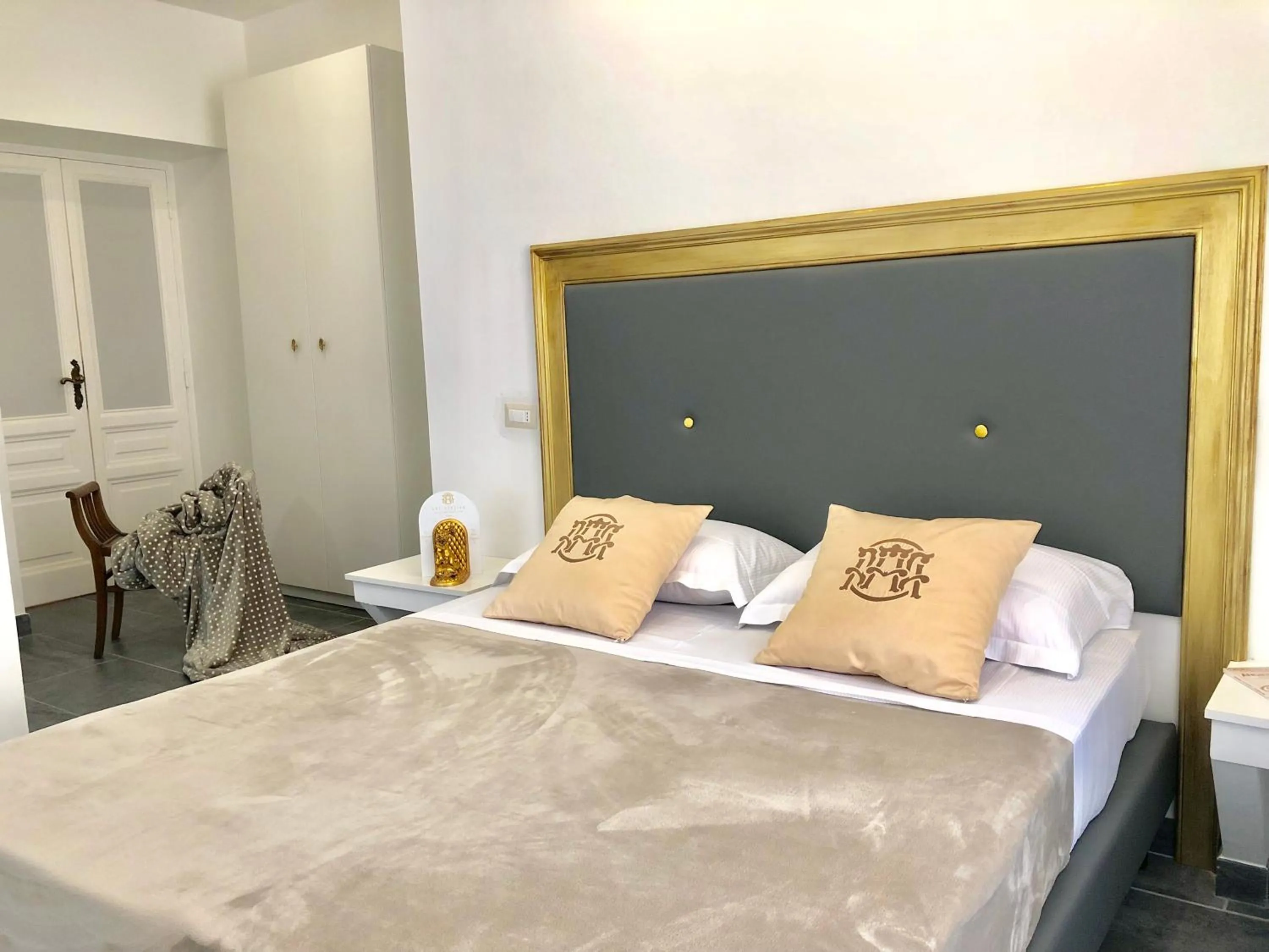 Bedroom, Bed in Art Atelier Borgo