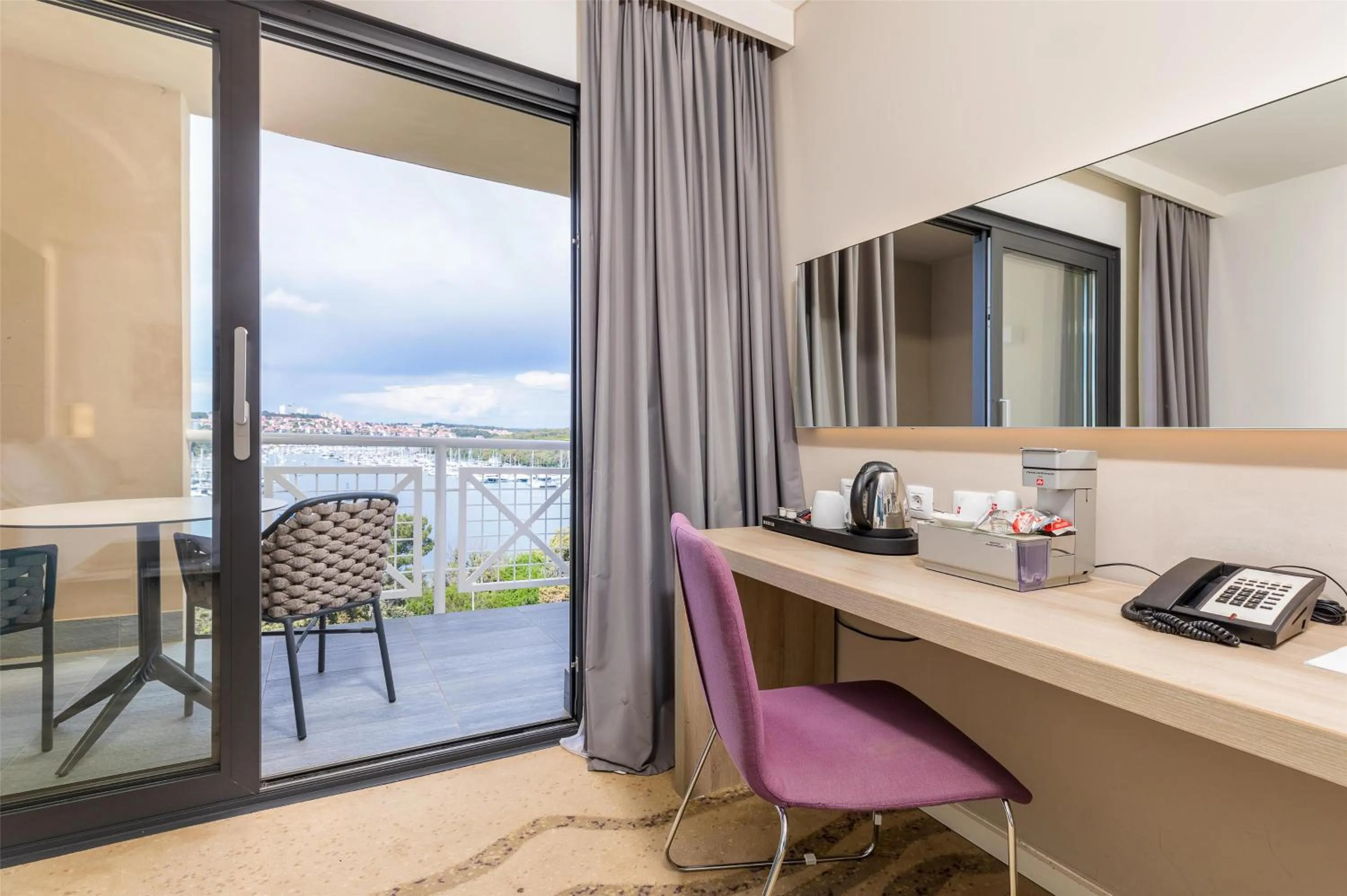 Bedroom in Park Plaza Histria Pula