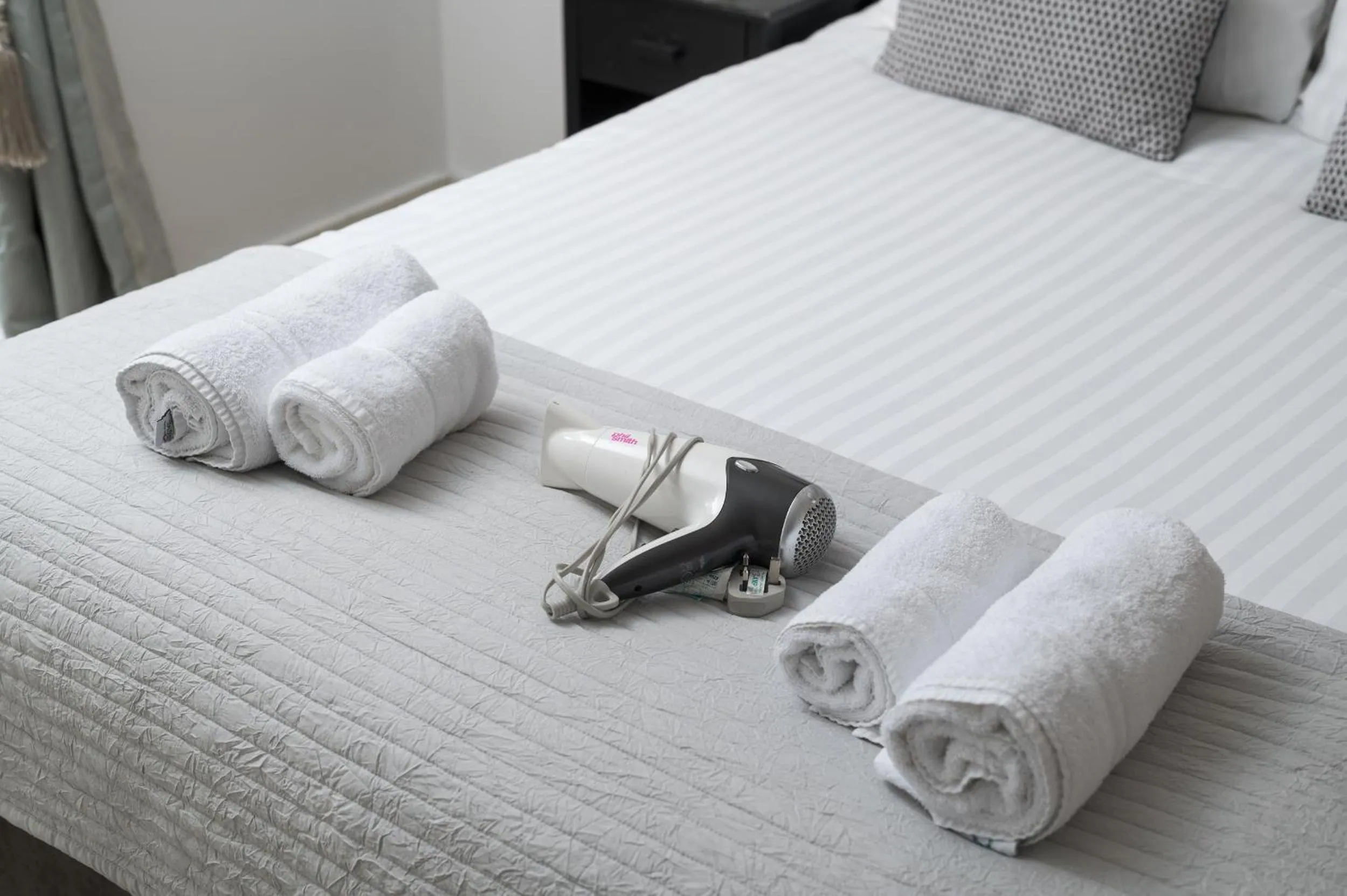 Bed in City Stay Apartments - Vizion