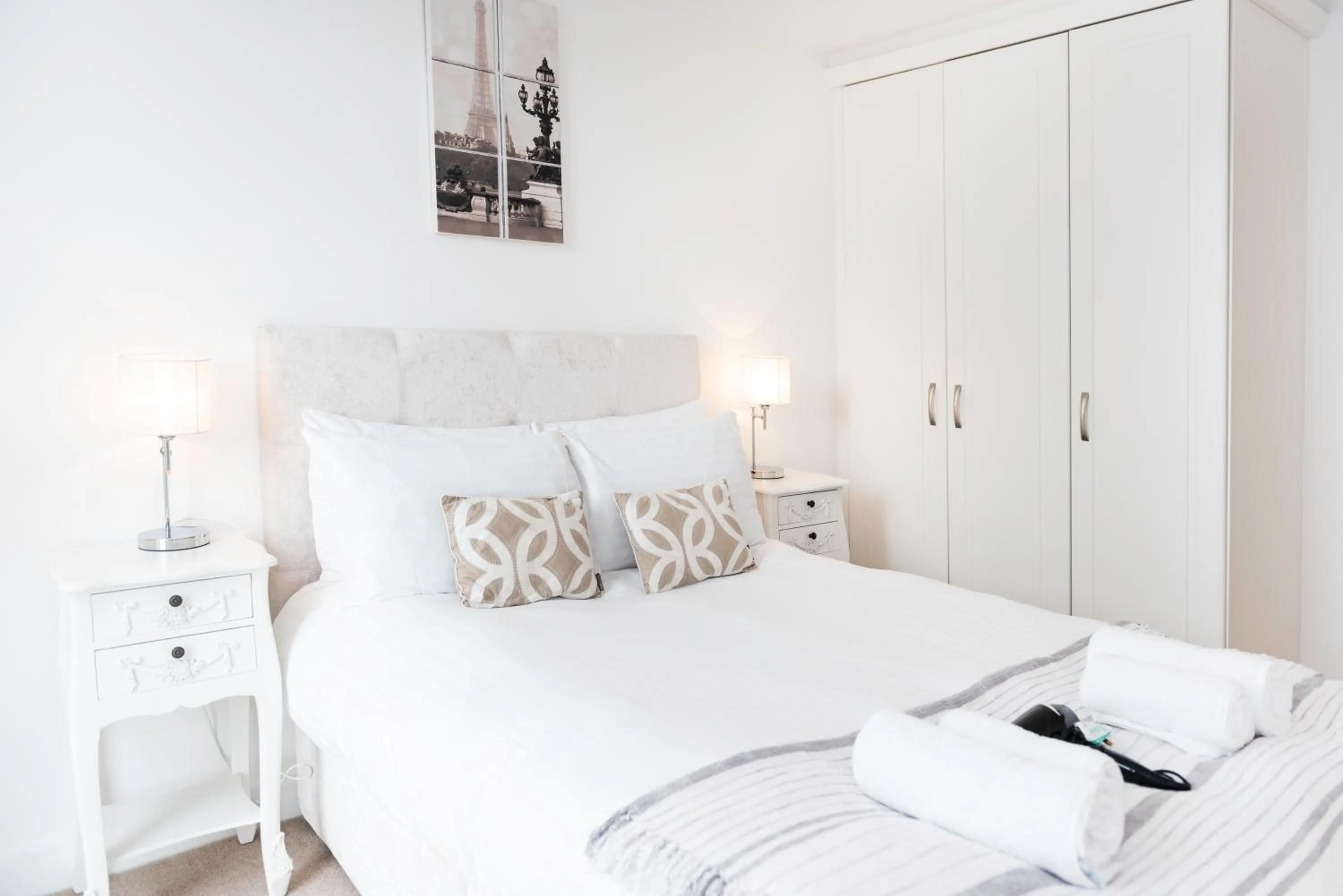 Bed in City Stay Apartments - Vizion