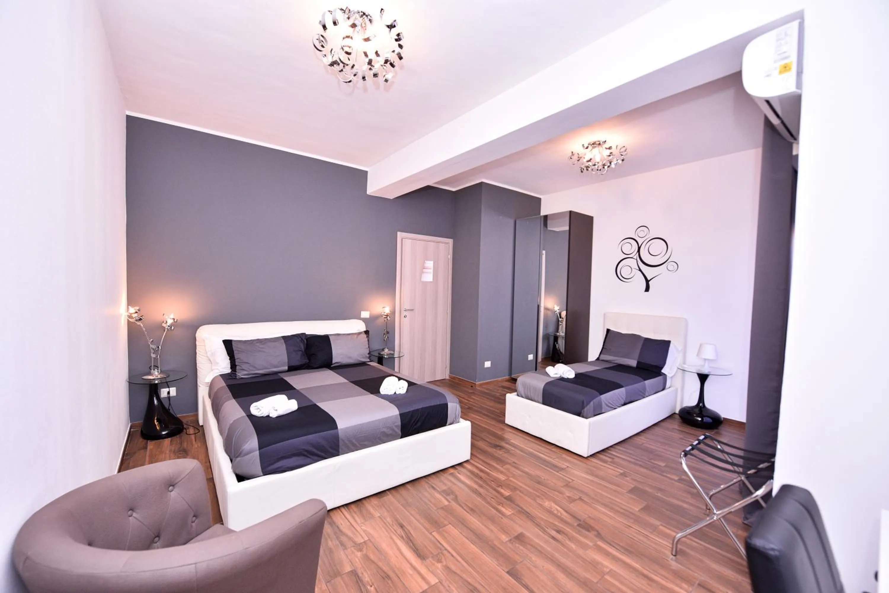 Bed in Symposium Bed&Breakfast