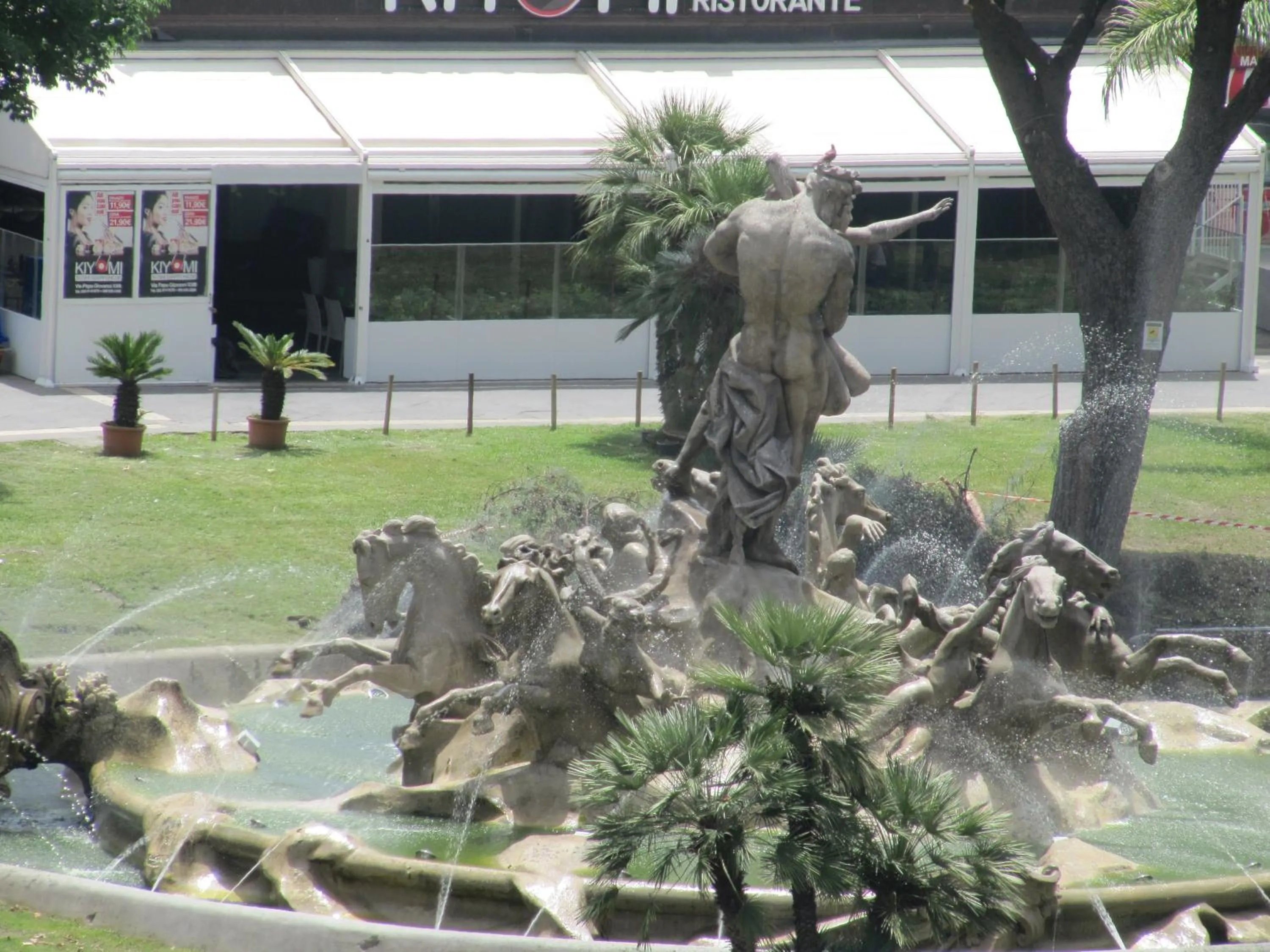 Property building in Symposium Bed&Breakfast