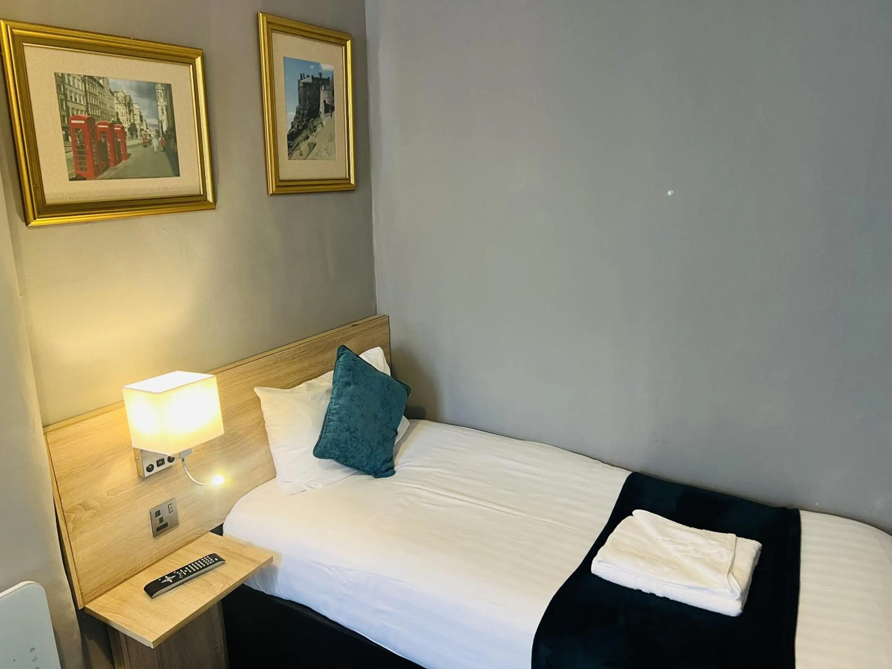 Bedroom, Bed in Ardenlee Guest House