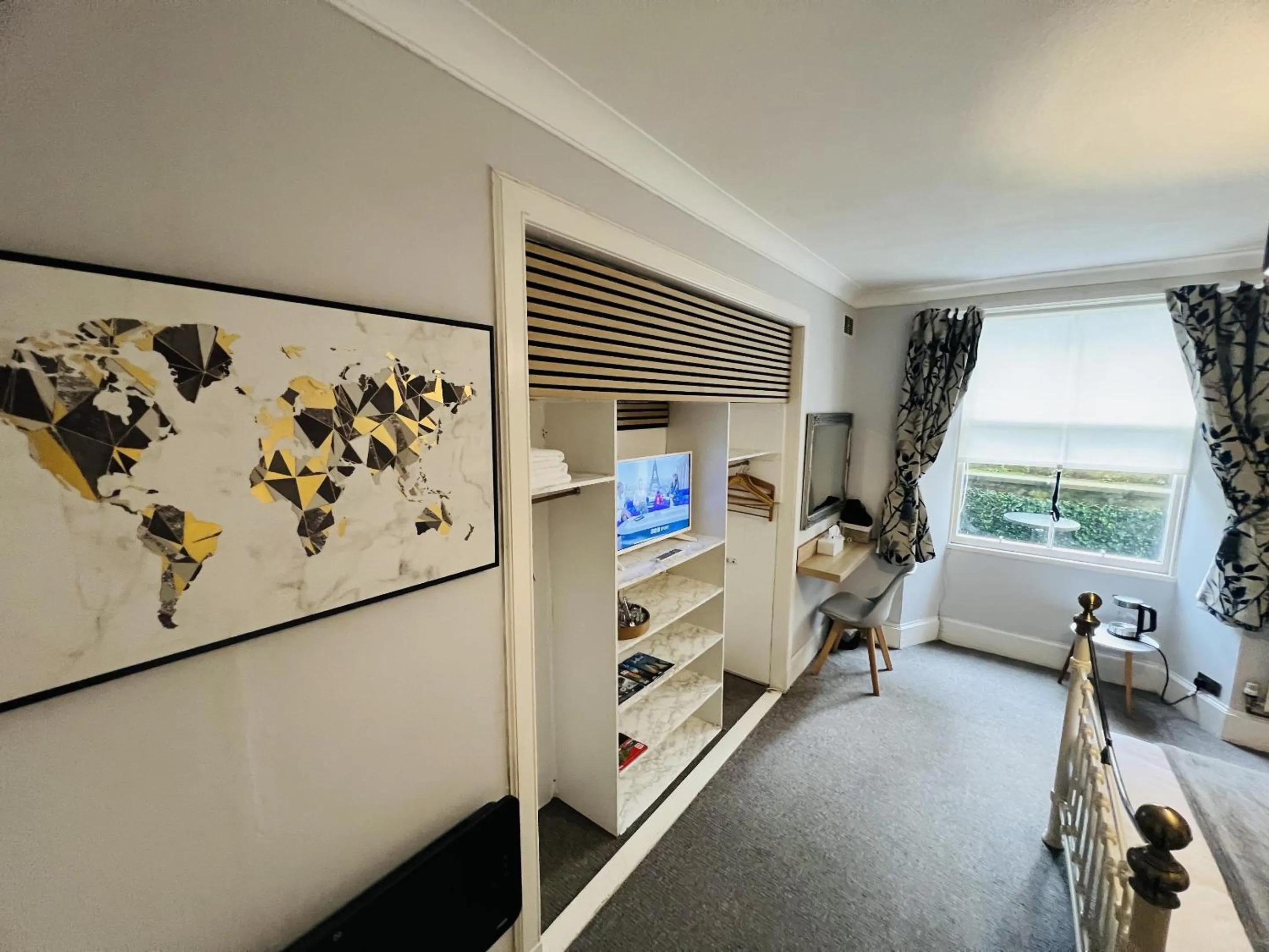 Bedroom in Ardenlee Guest House