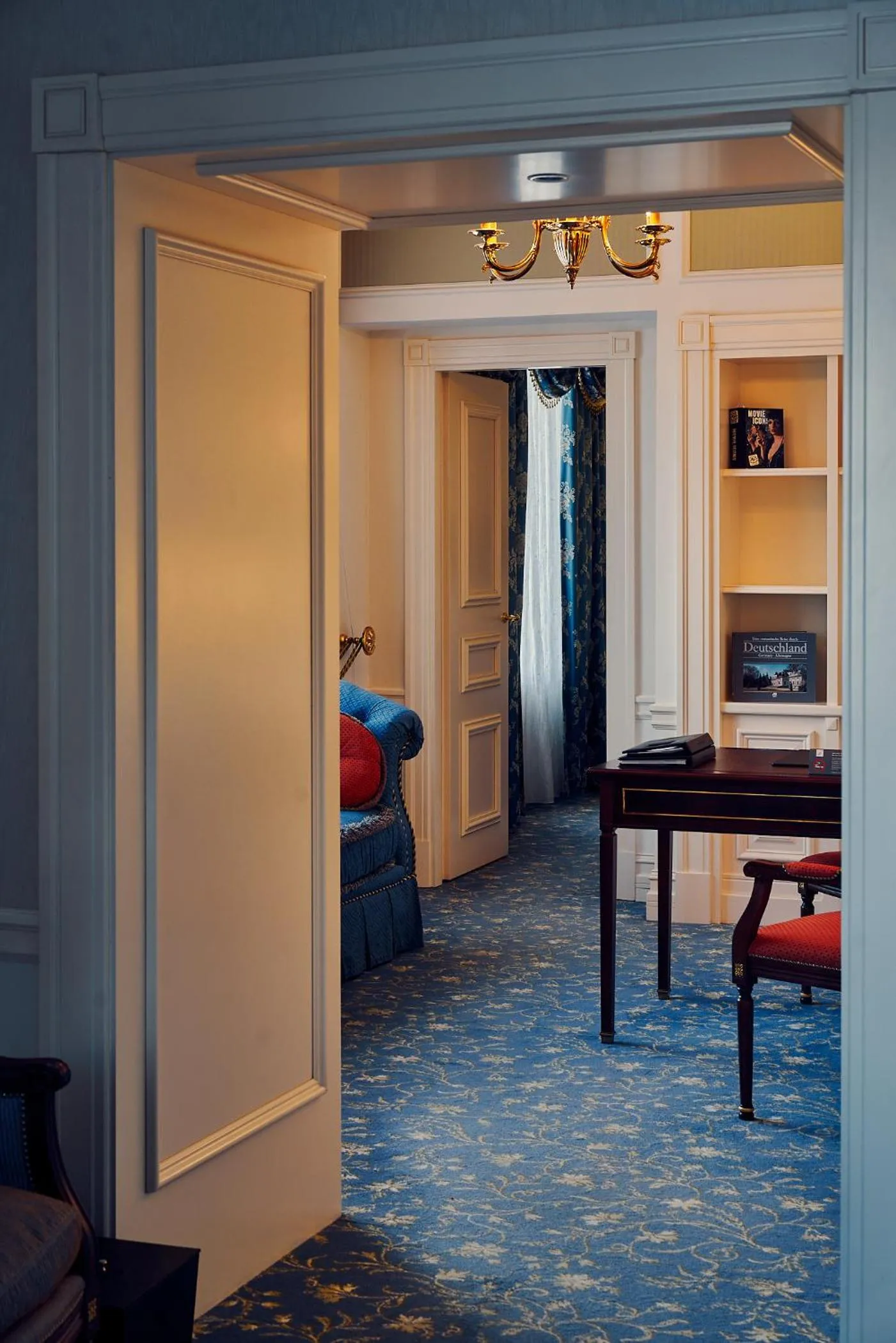 Living room in Fairmont Grand Hotel Kyiv