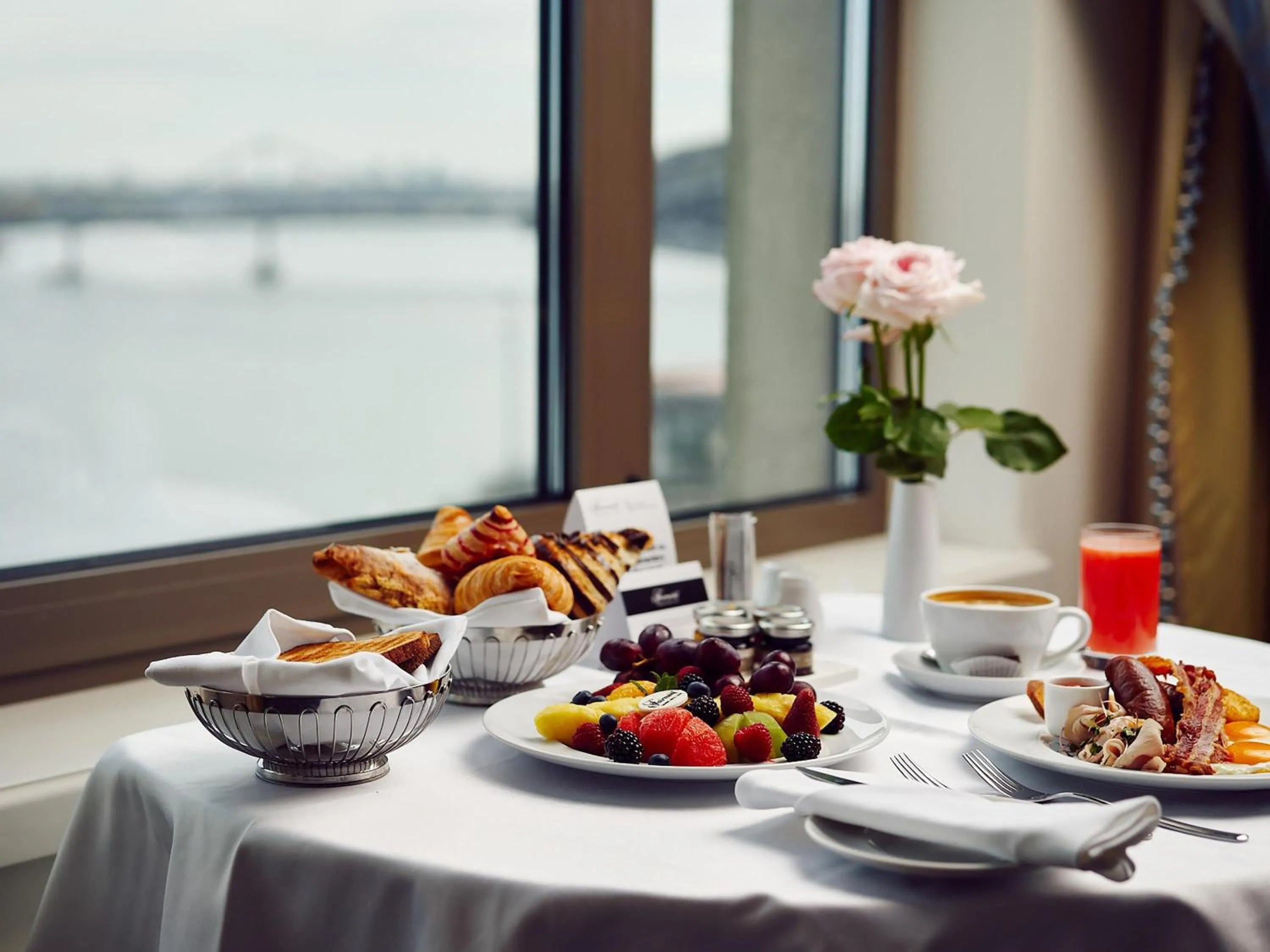 Breakfast in Fairmont Grand Hotel Kyiv