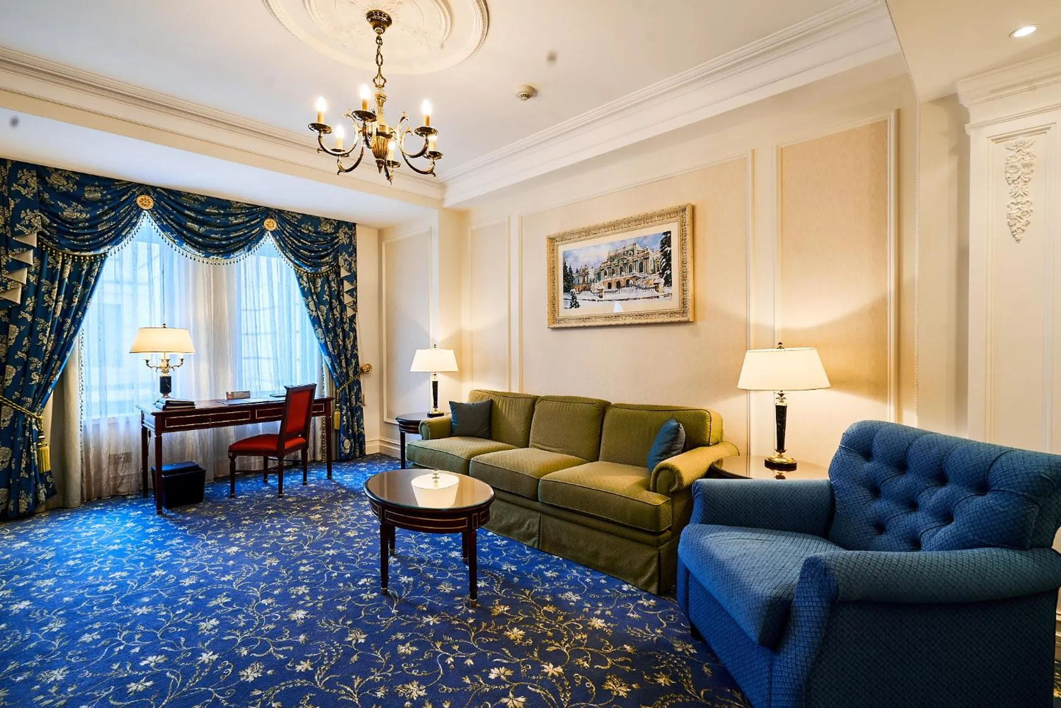 Living room in Fairmont Grand Hotel Kyiv