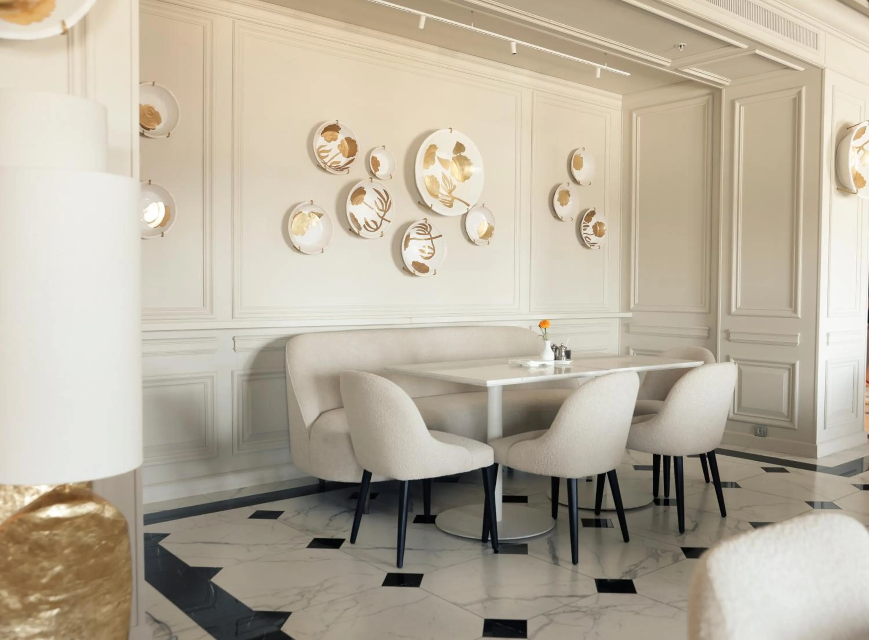 Restaurant/places to eat in Fairmont Grand Hotel Kyiv