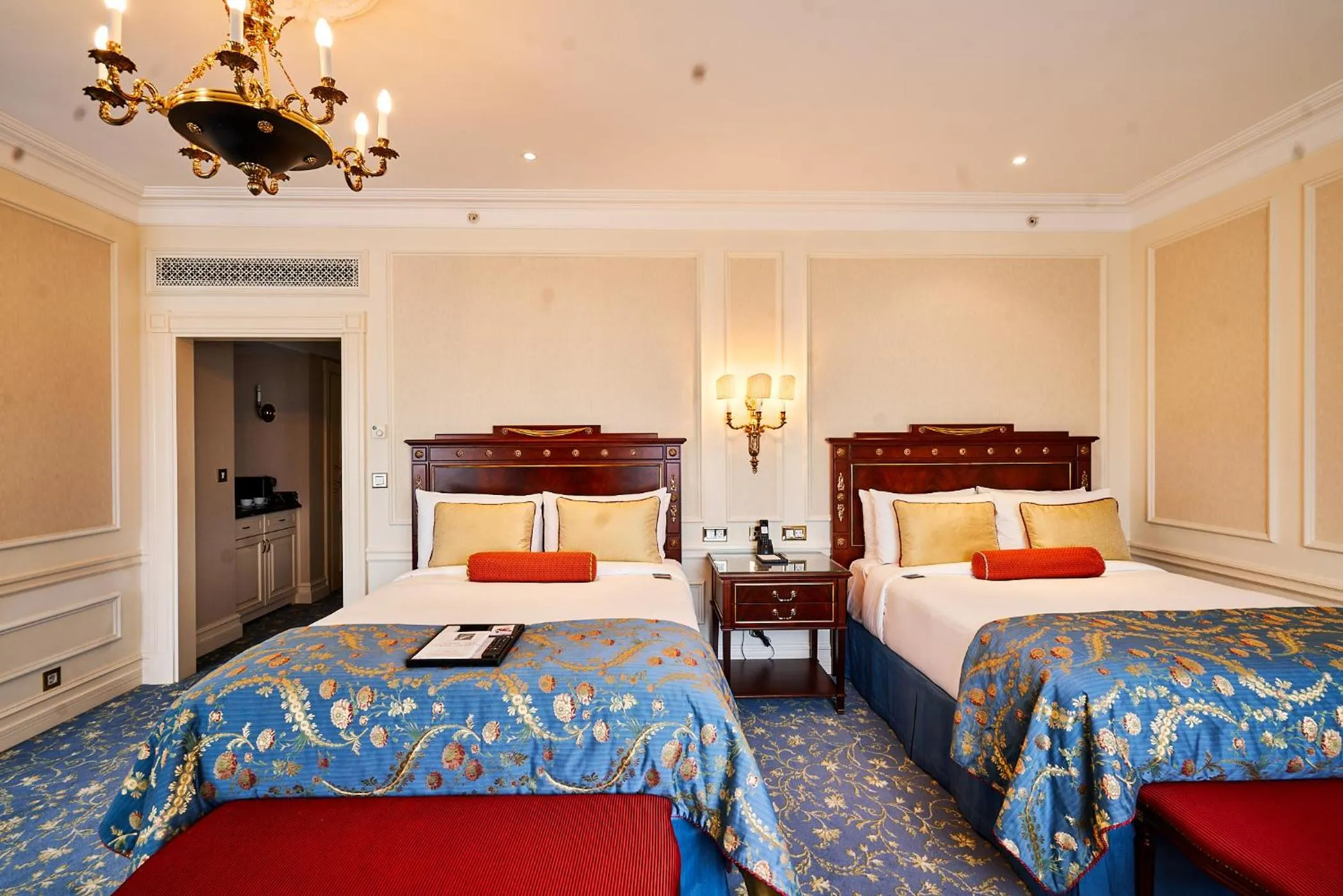 Bed in Fairmont Grand Hotel Kyiv