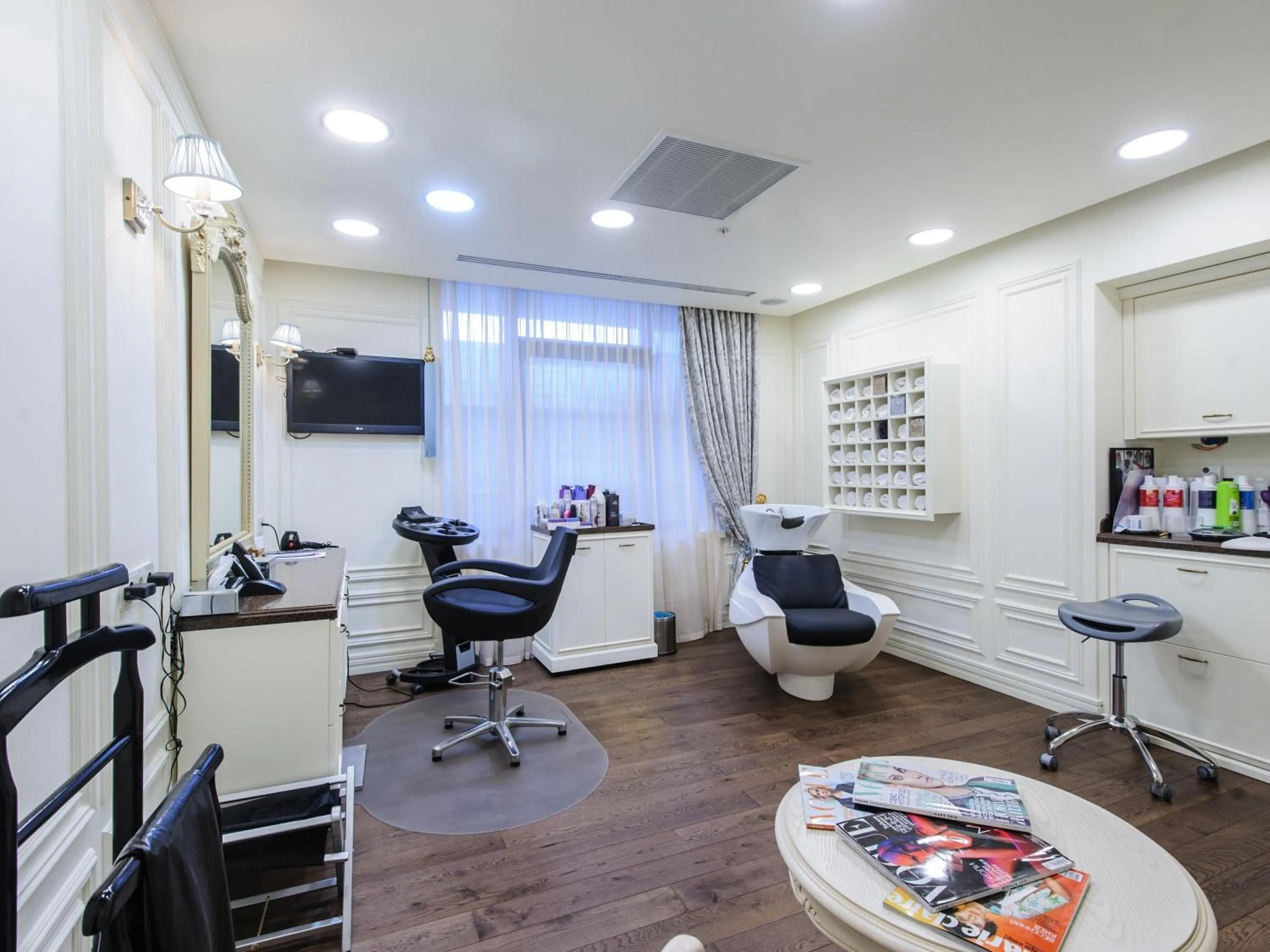 Spa and wellness centre/facilities in Fairmont Grand Hotel Kyiv