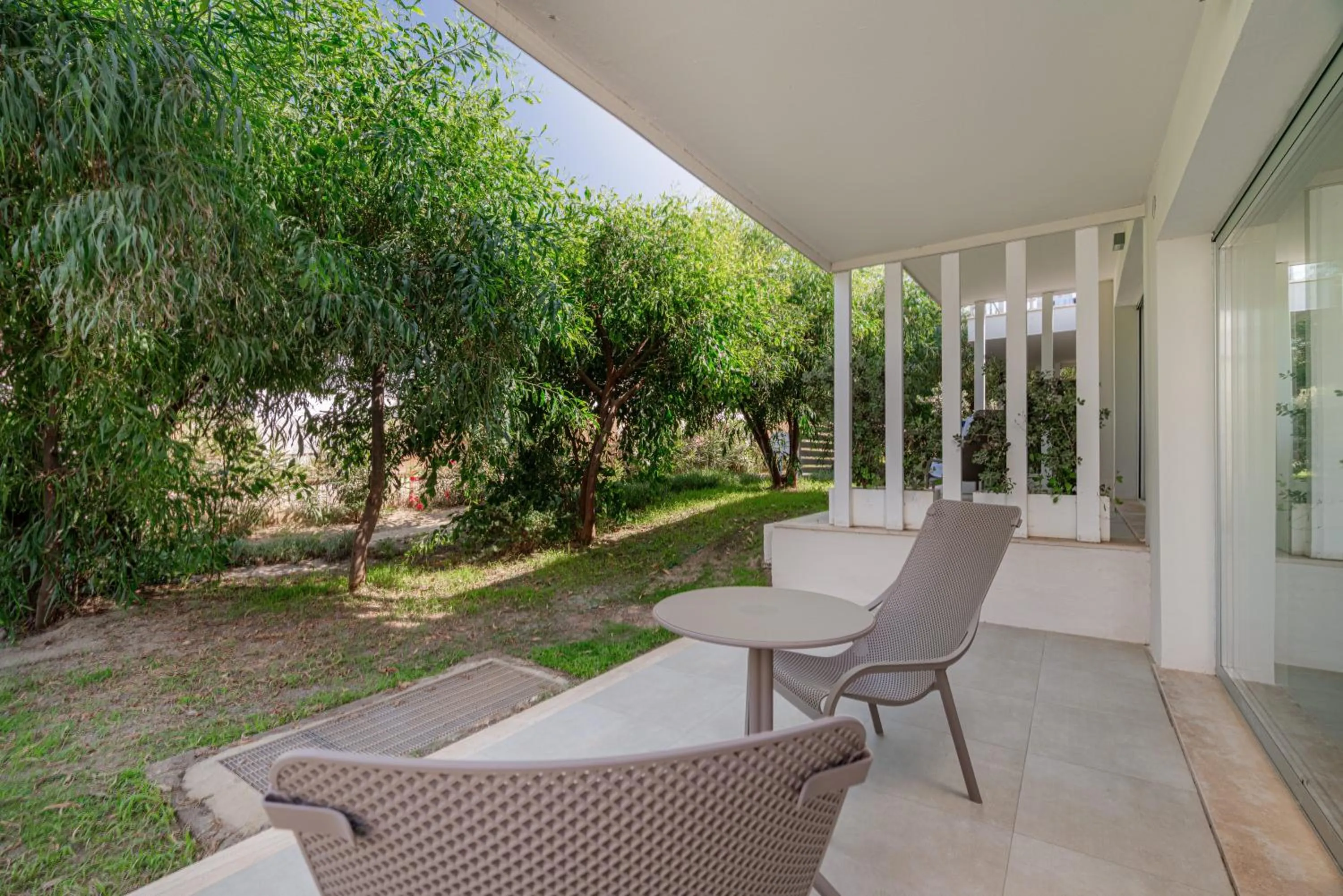 Patio in Bellevue Sardinia Resort Affiliated by Meliá