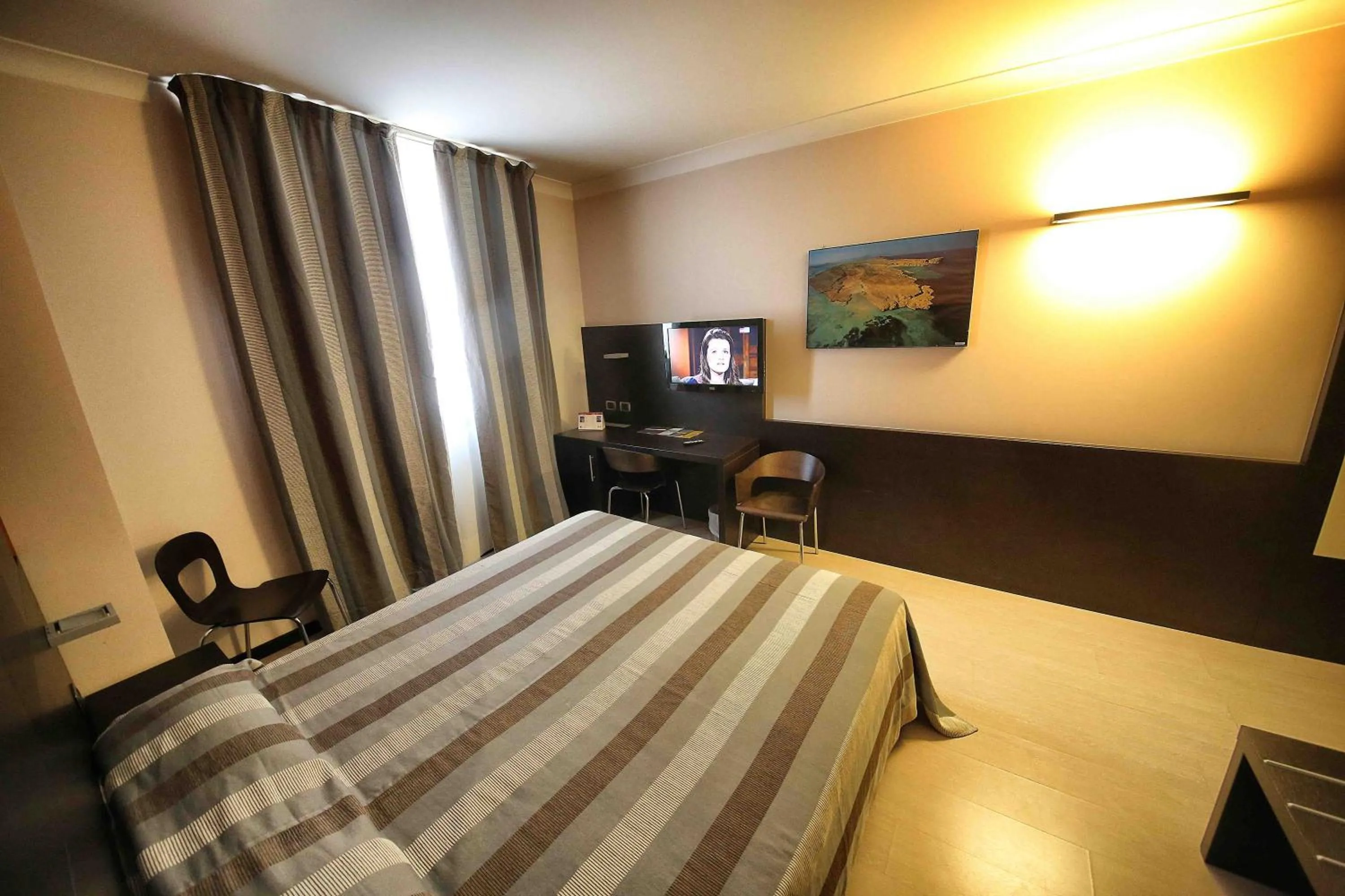 Photo of the whole room, Bed in Vercelli Palace Hotel