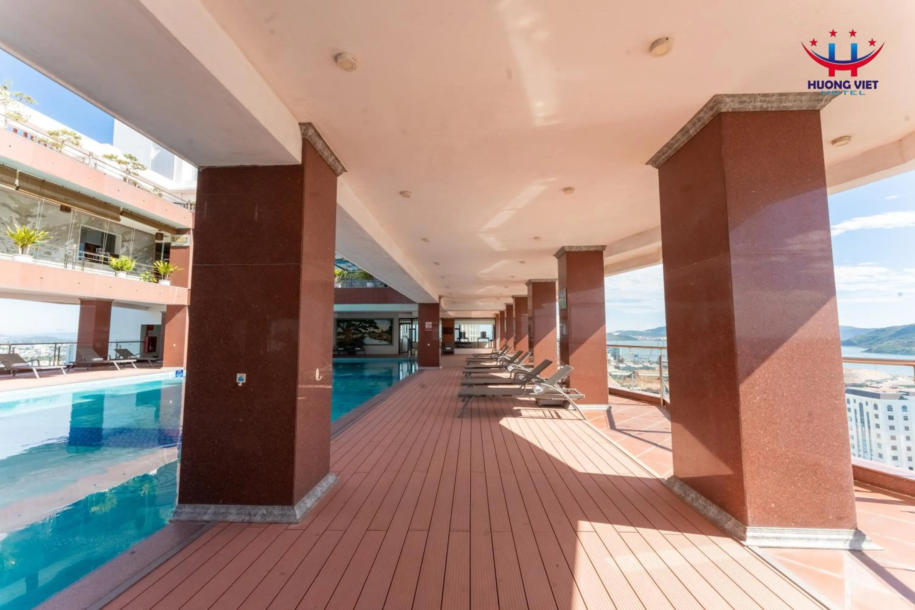 Swimming pool in Huong Viet Hotel Quy Nhon - Beachfront