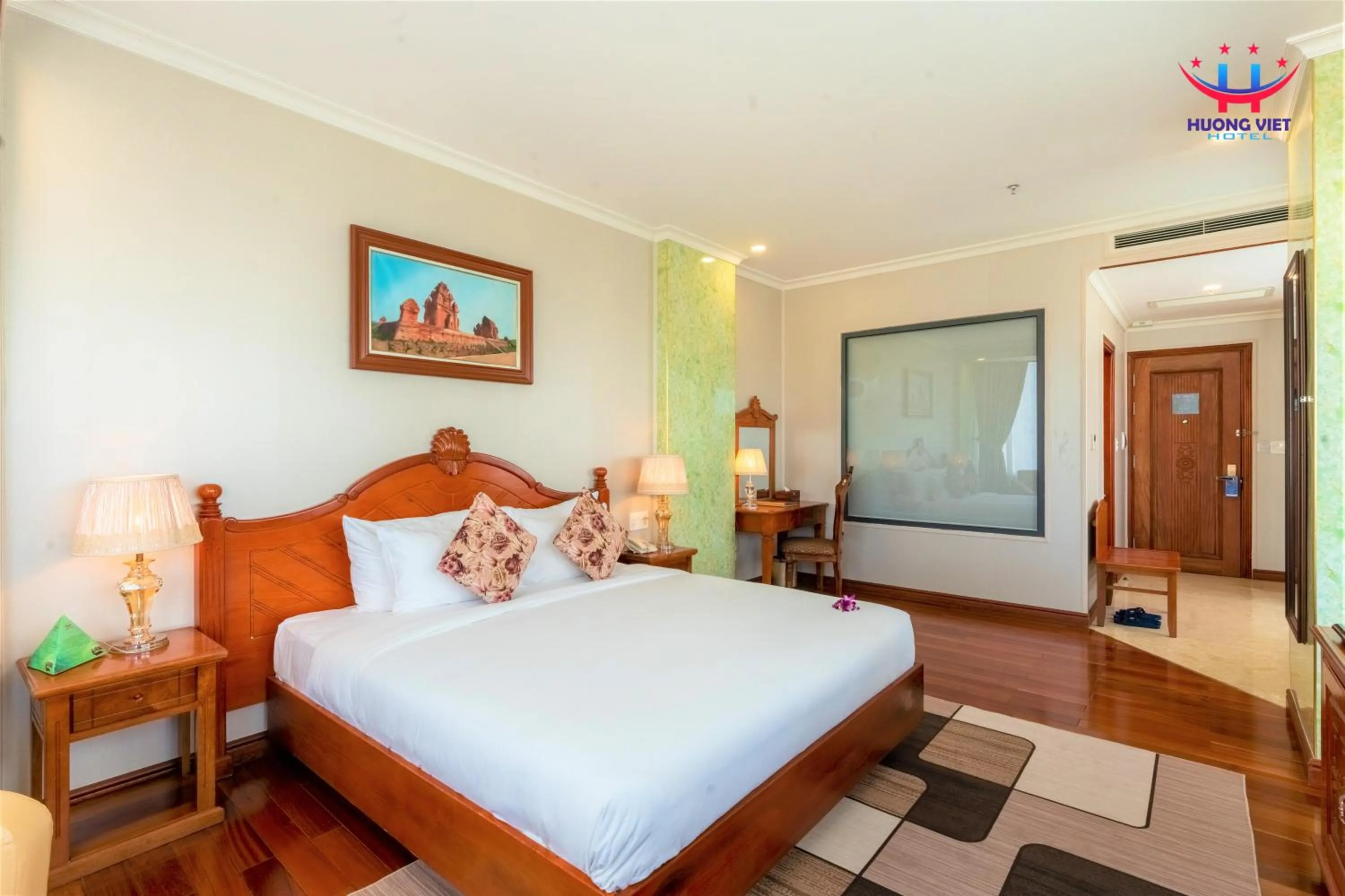 Bedroom, Bed in Huong Viet Hotel Quy Nhon - Beachfront