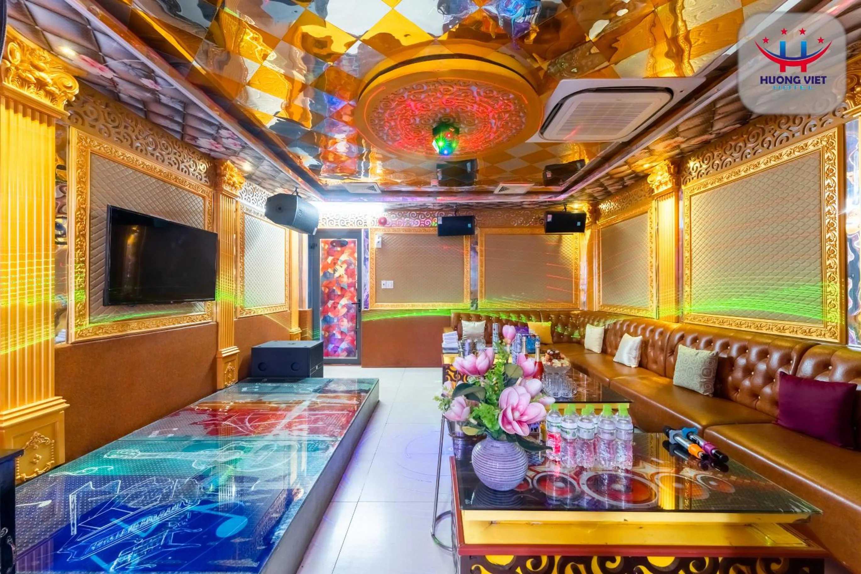 Karaoke in Huong Viet Hotel Quy Nhon - Beachfront