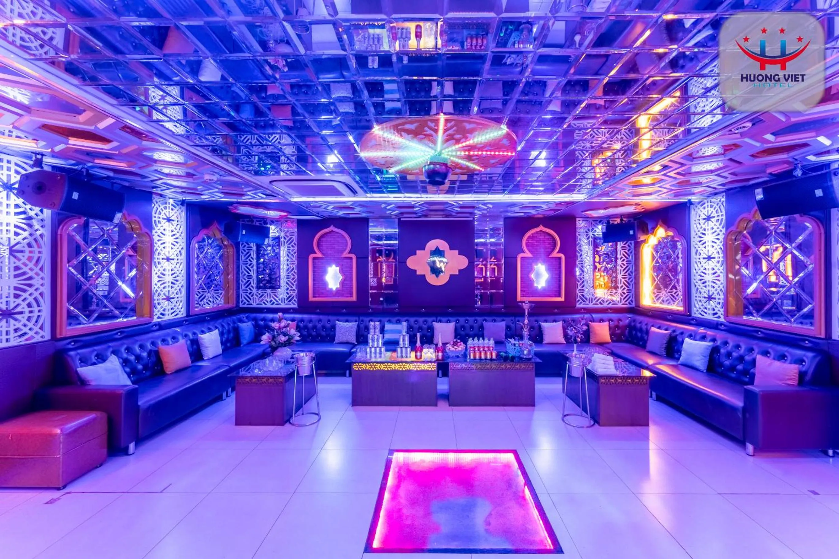 Karaoke in Huong Viet Hotel Quy Nhon - Beachfront