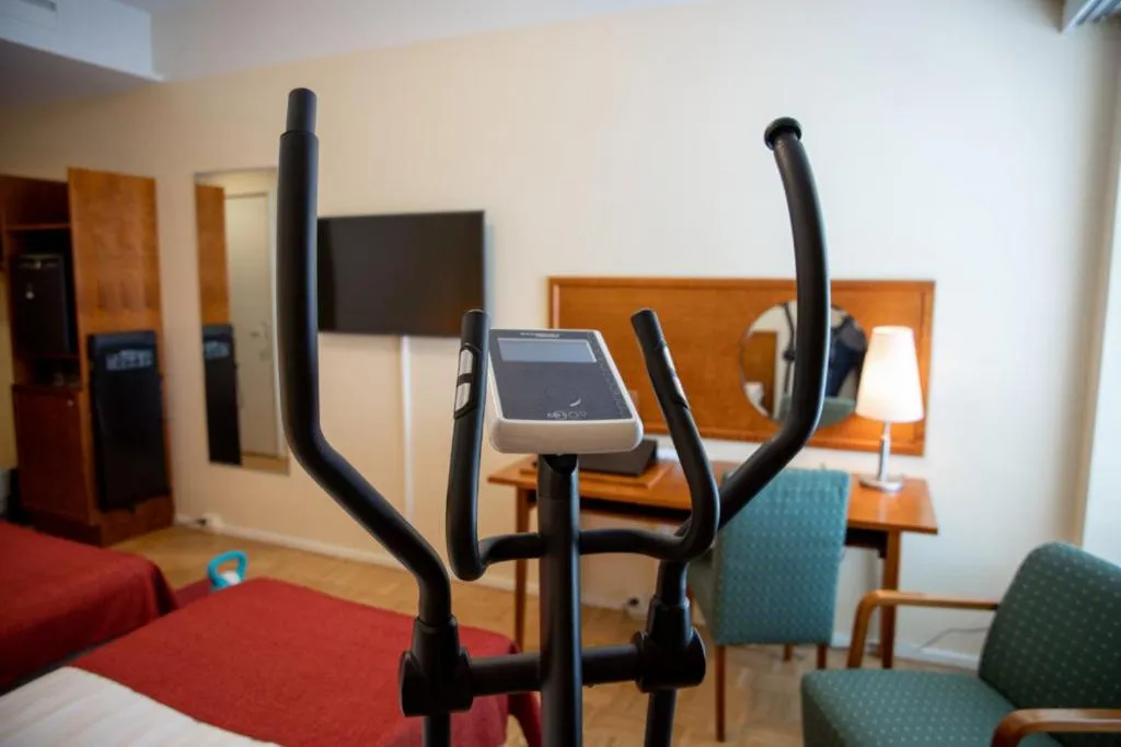 Fitness centre/facilities, Bed in Hotel Kokkola