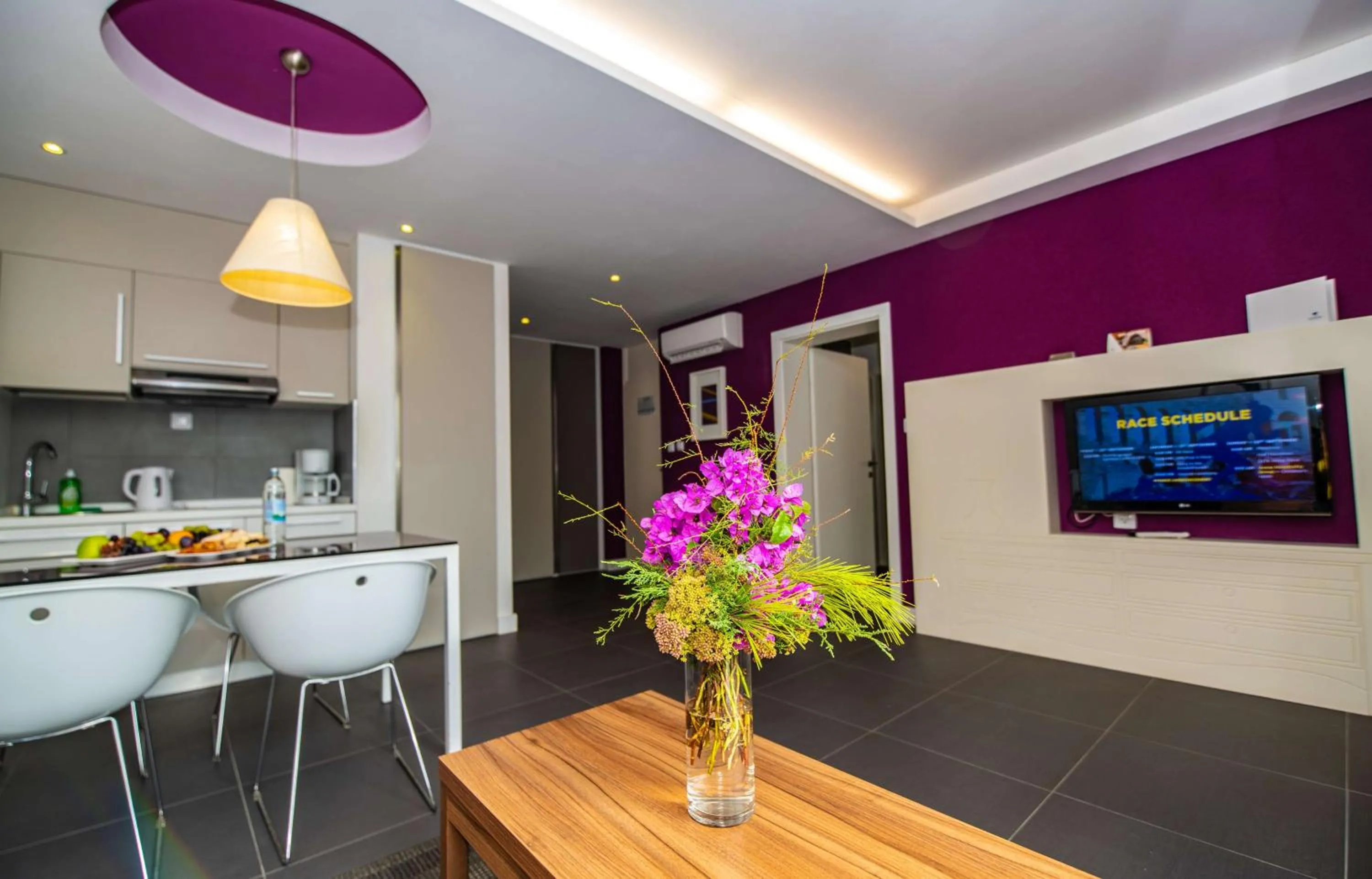 TV and multimedia in Park Plaza Verudela Pula