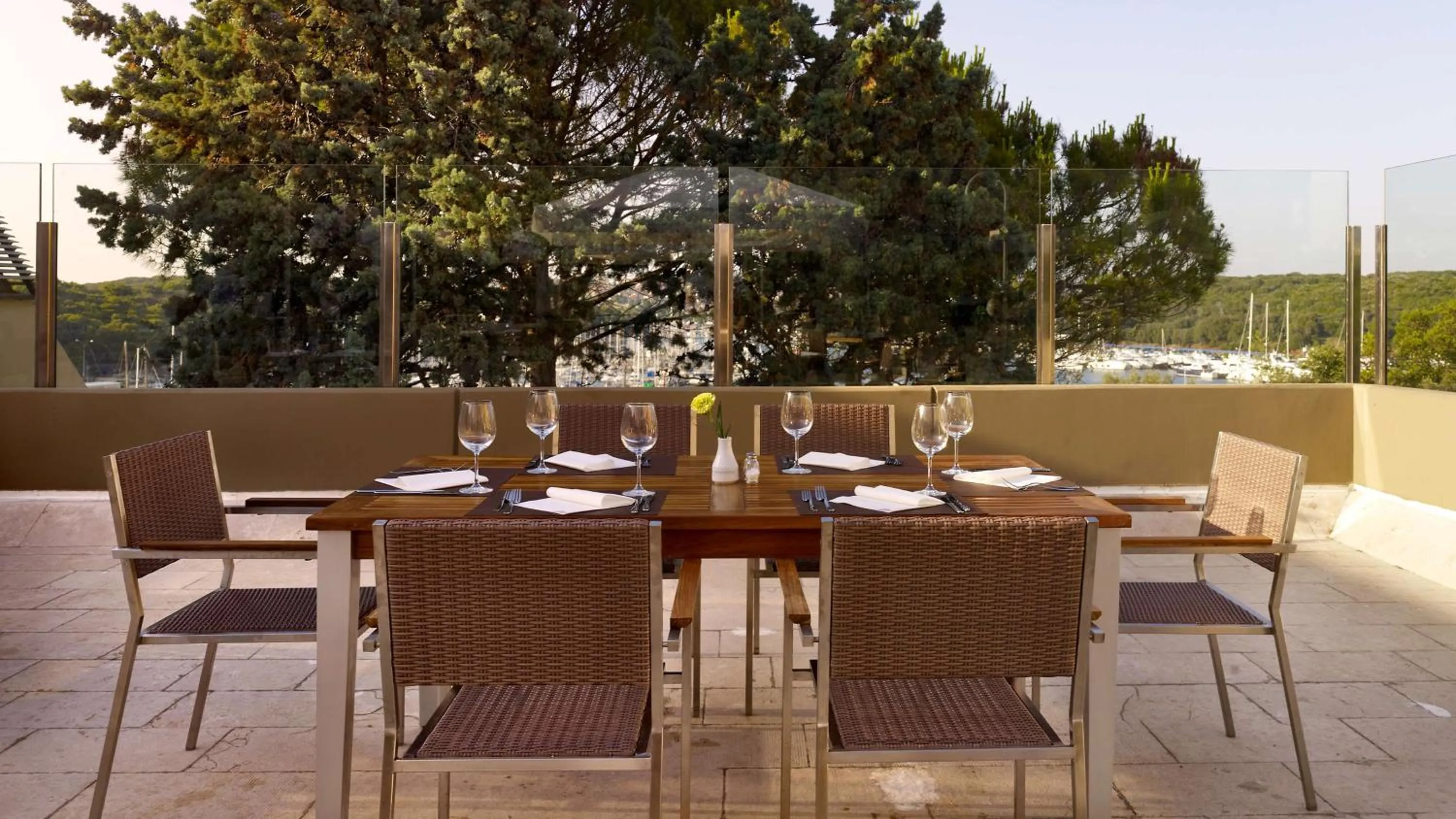 Restaurant/places to eat in Park Plaza Verudela Pula