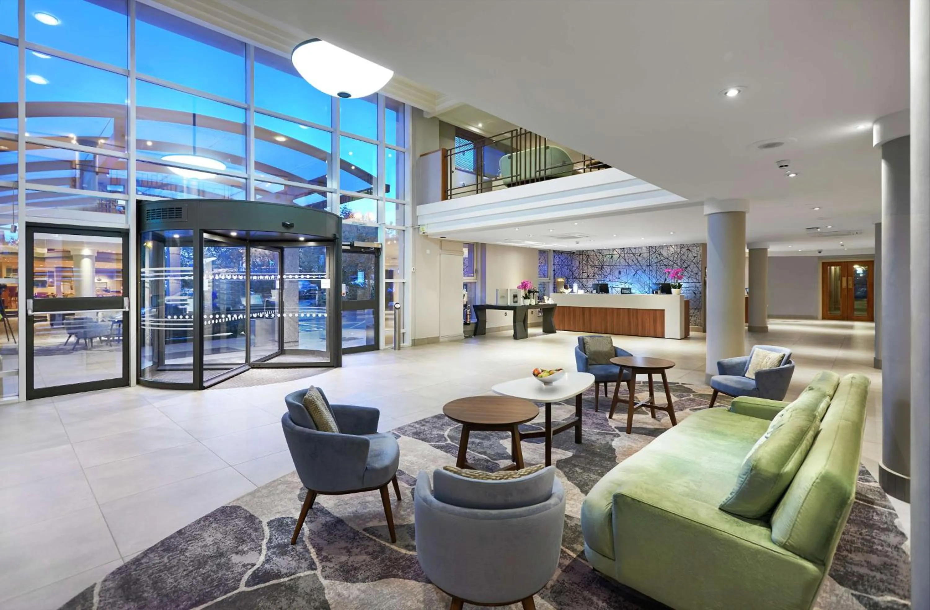 Lobby or reception in Hilton London Croydon