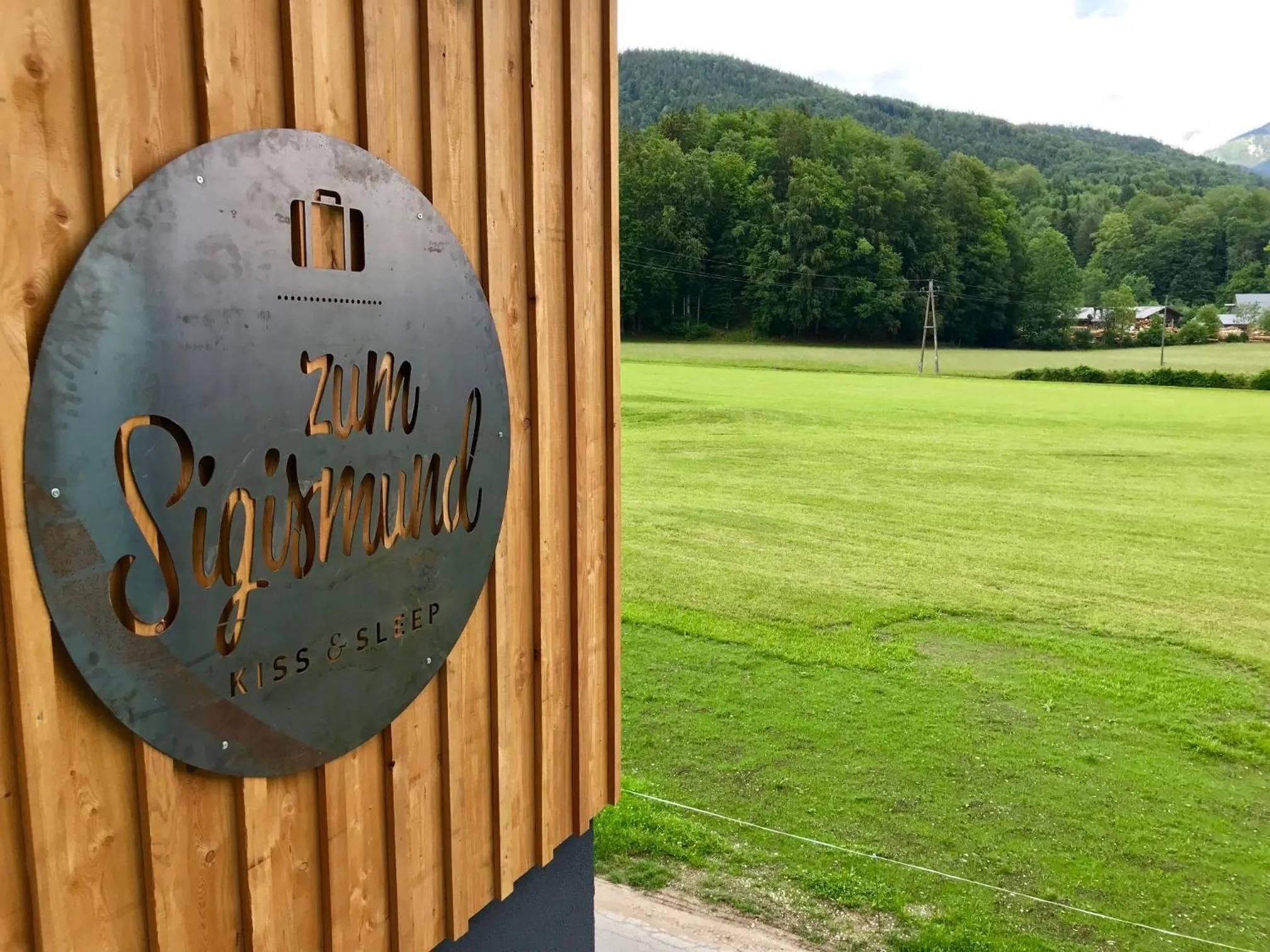 Property logo or sign in zum Sigismund - kiss & sleep