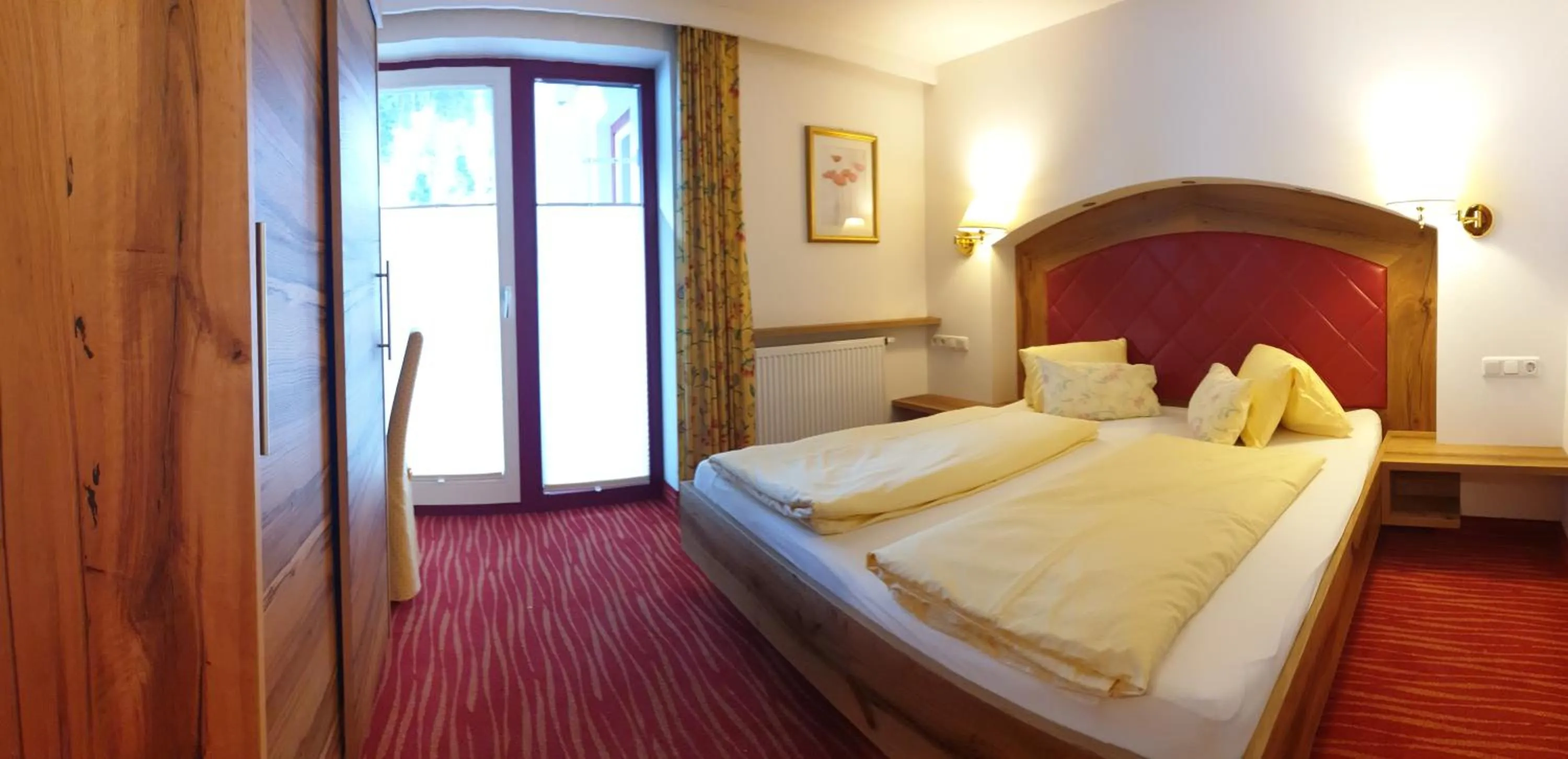 Photo of the whole room, Bed in alpenrose hotel-garni