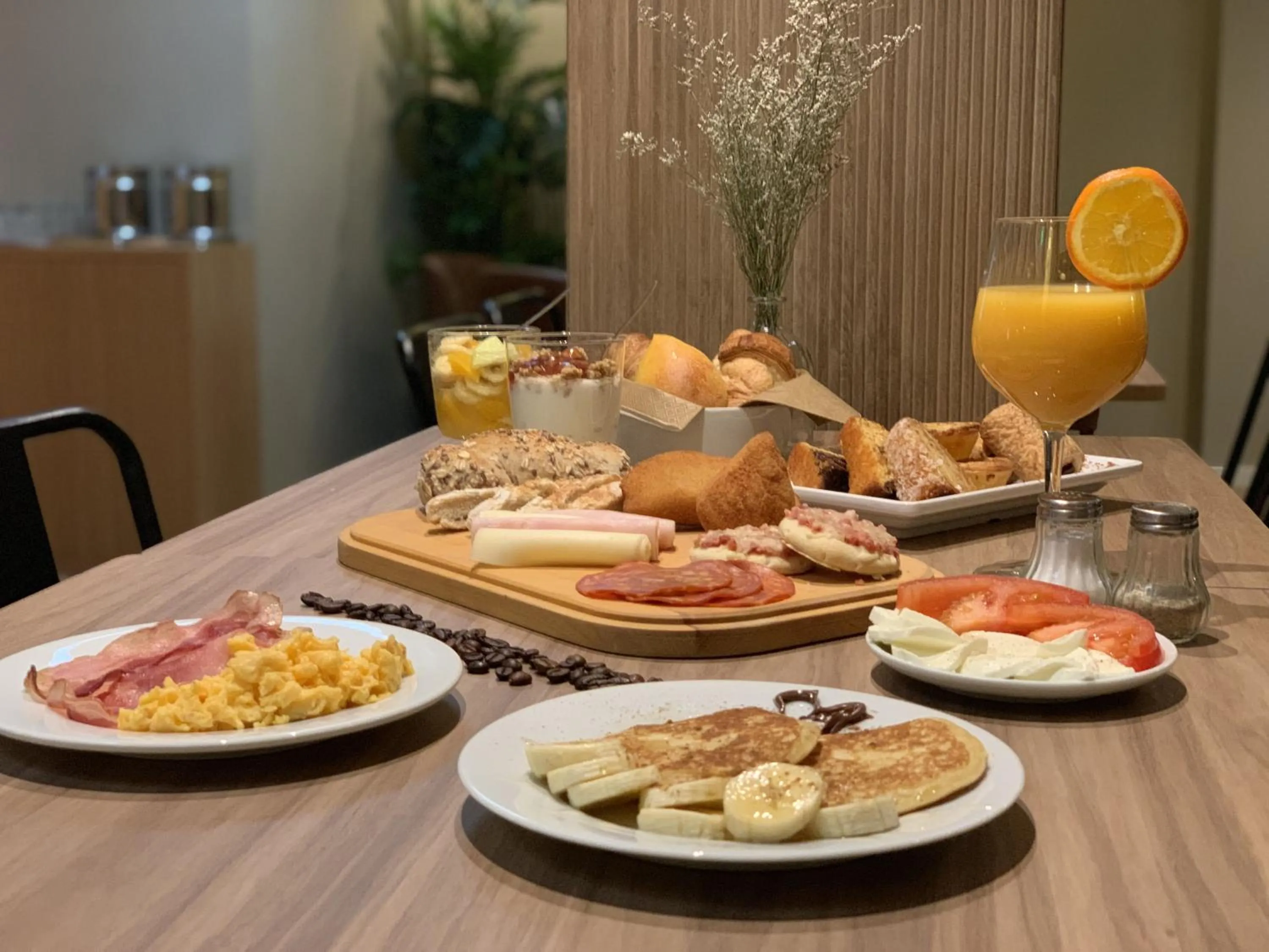 American breakfast in Spot Apartments Casa Januario
