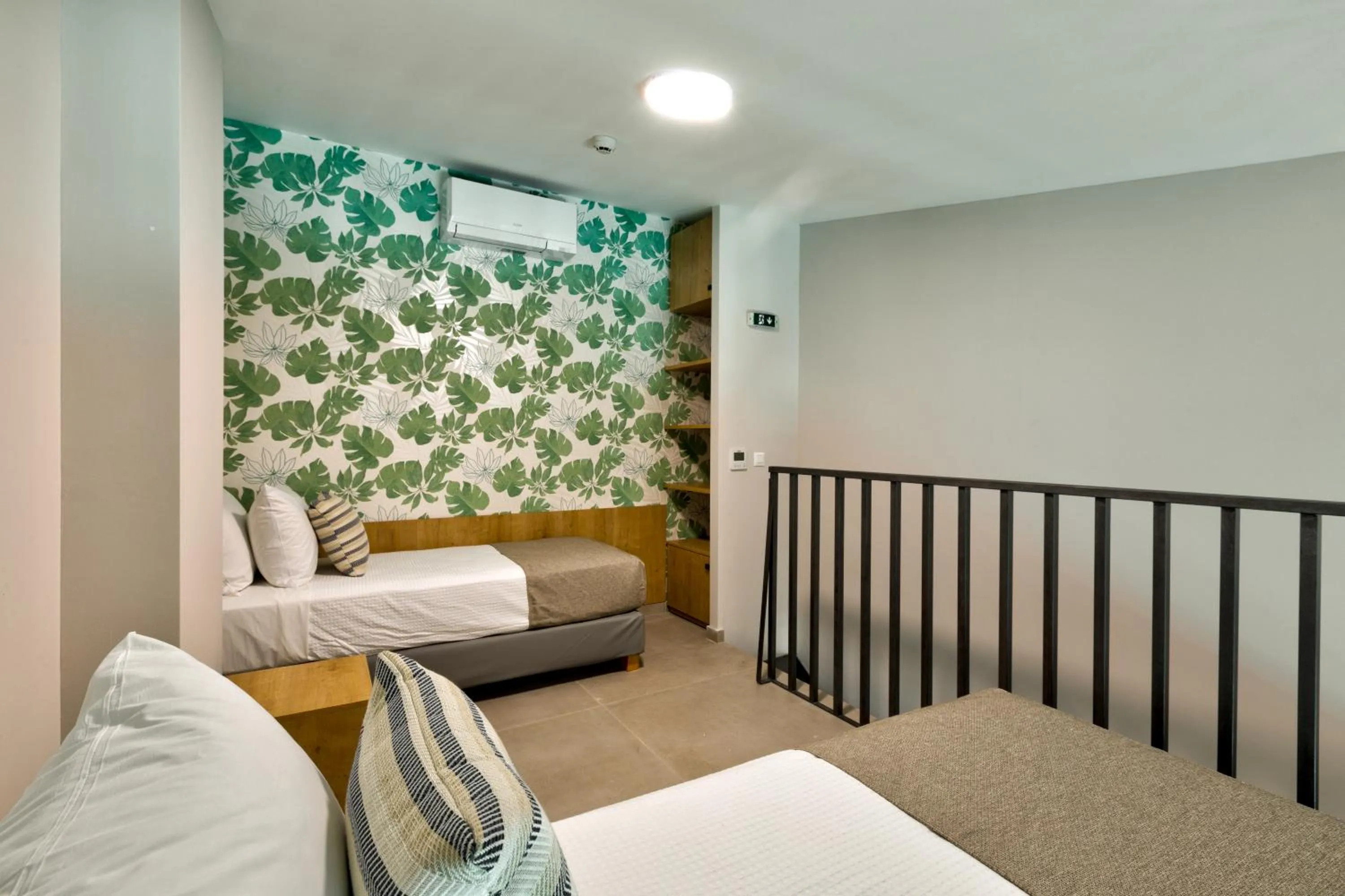 Bedroom, Bed in White Olive Premium Laganas