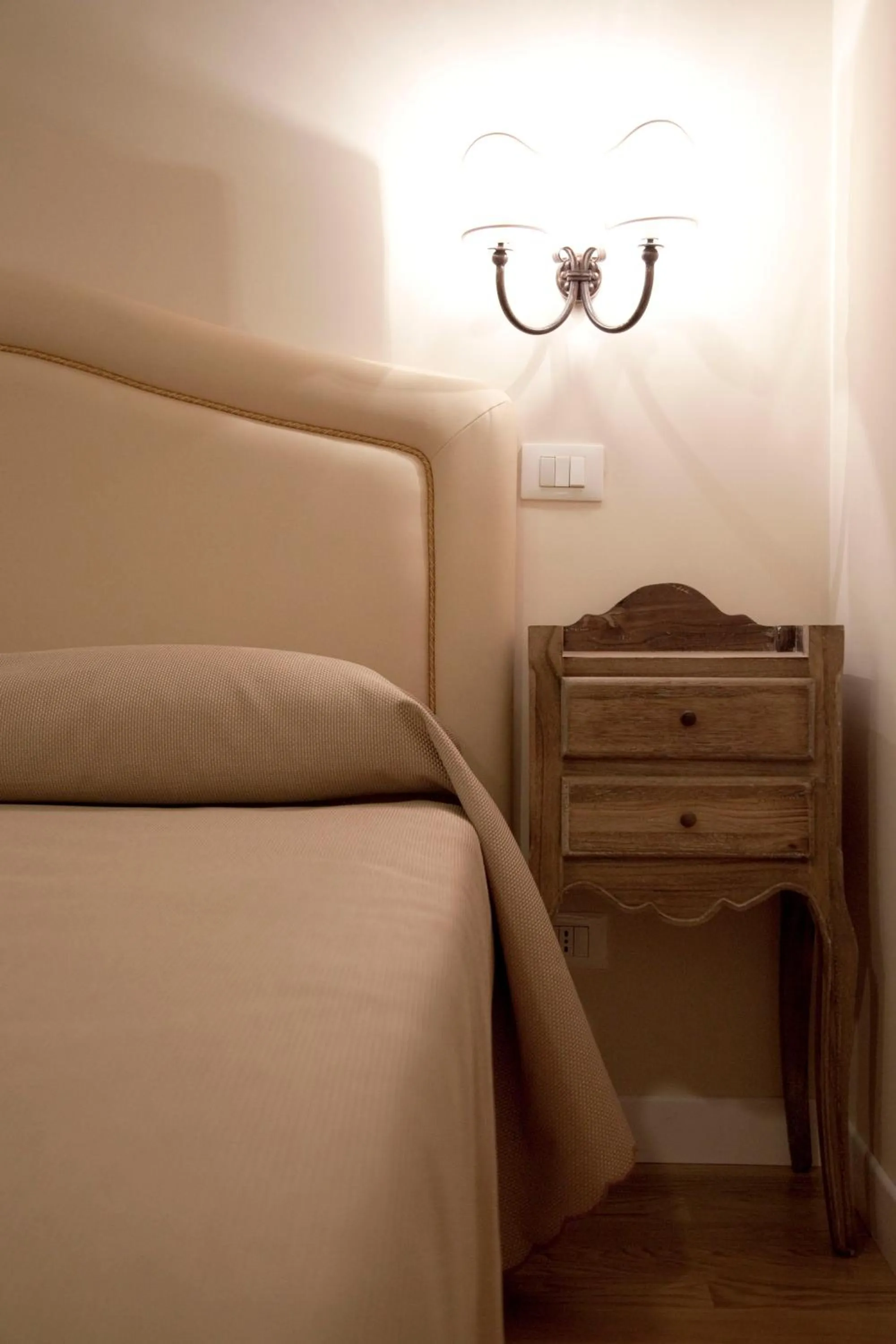 Decorative detail, Bed in Residenza Dei Gracchi