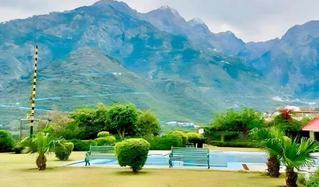 Swimming pool in Hotel Devi Grand - Katra