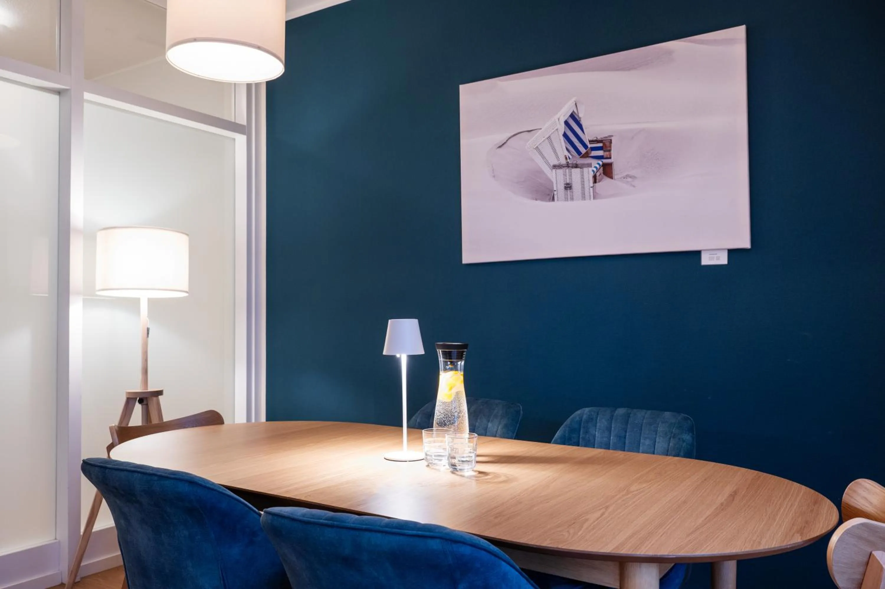 Seating area in Hotel Alte Fischereischule