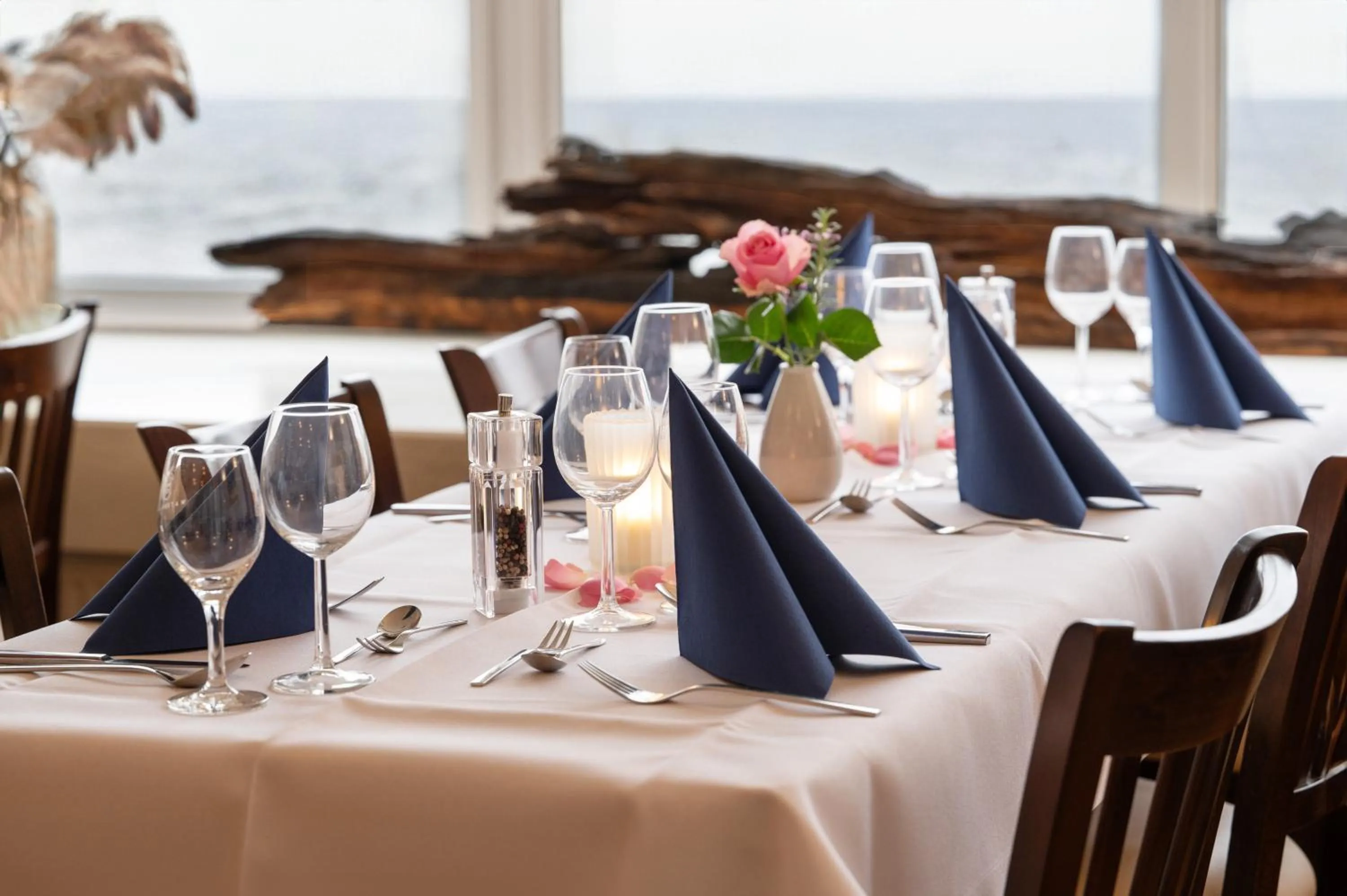 Restaurant/places to eat in Hotel Alte Fischereischule