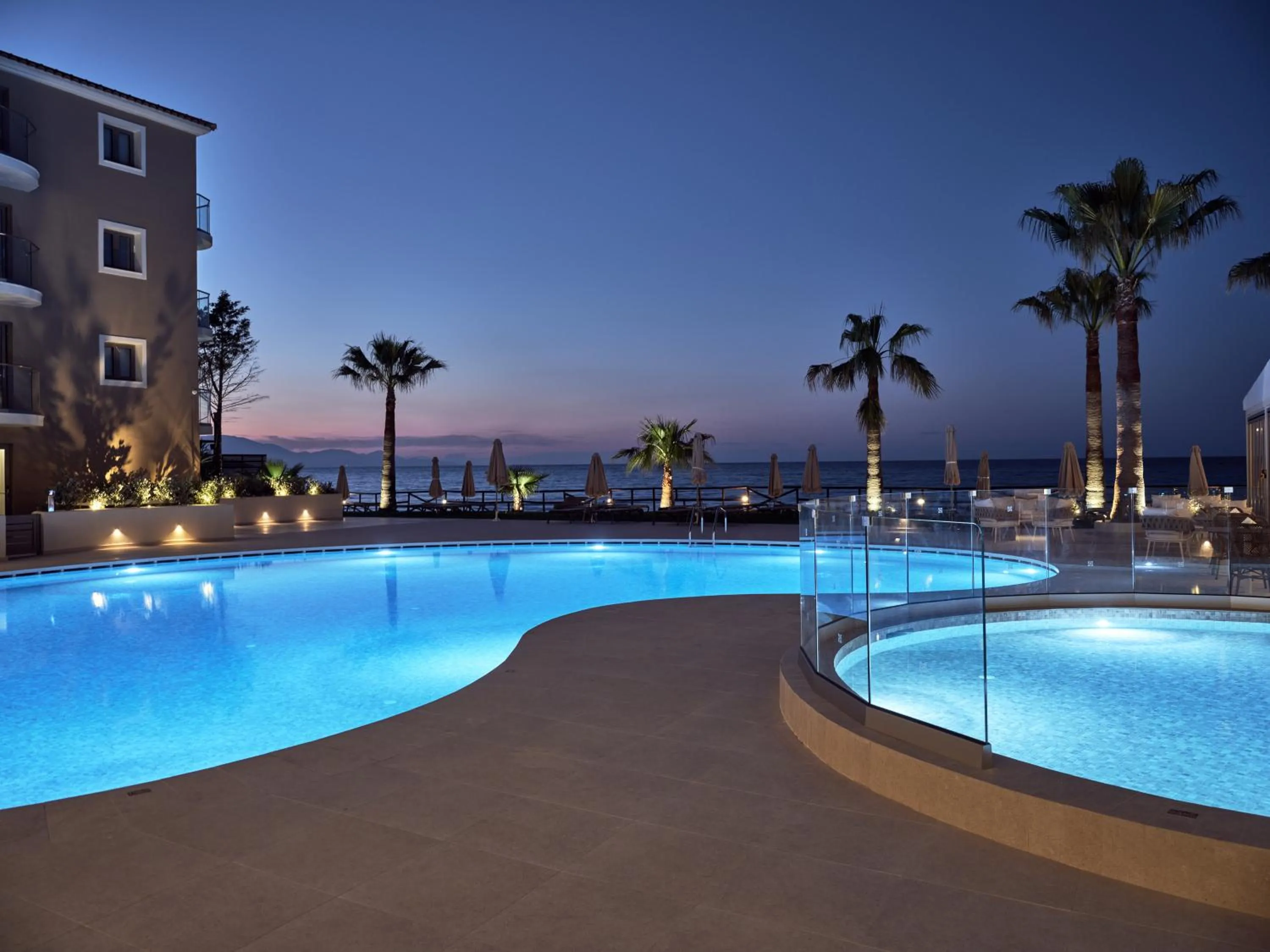 Swimming pool in Windmill Bay Hotel