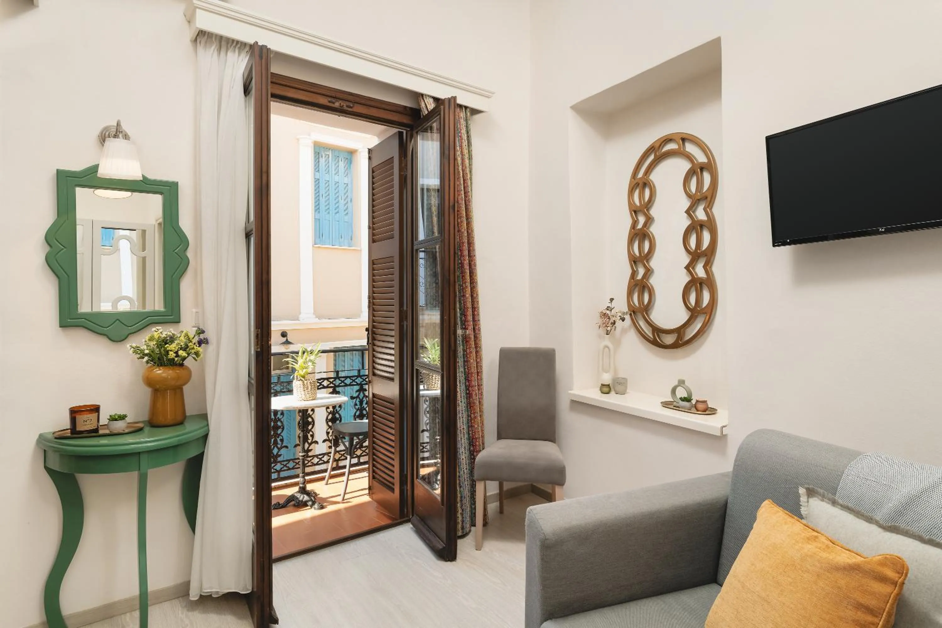 TV and multimedia in Elia Palazzo Hotel