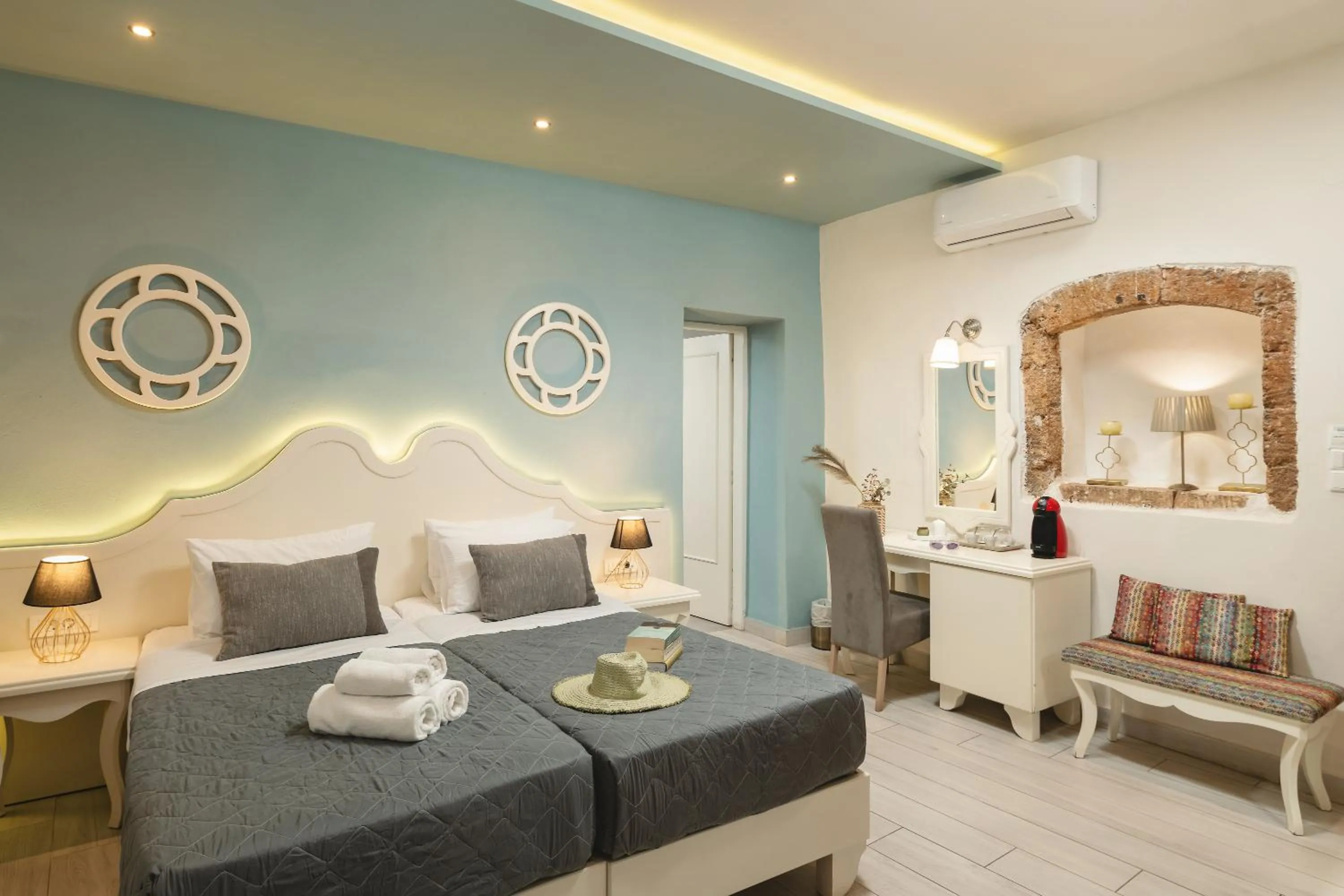 Bed in Elia Palazzo Hotel