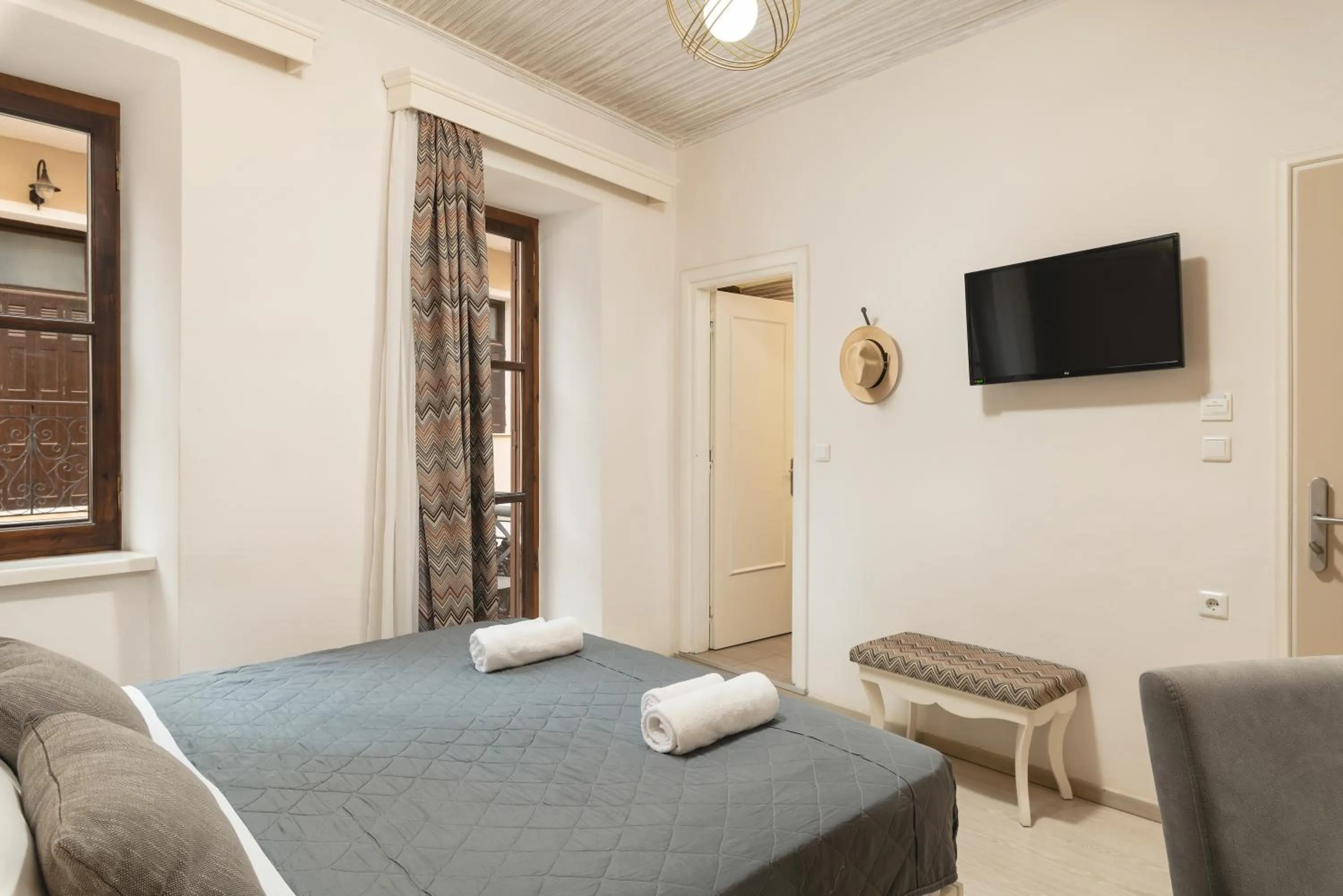 Bed in Elia Palazzo Hotel