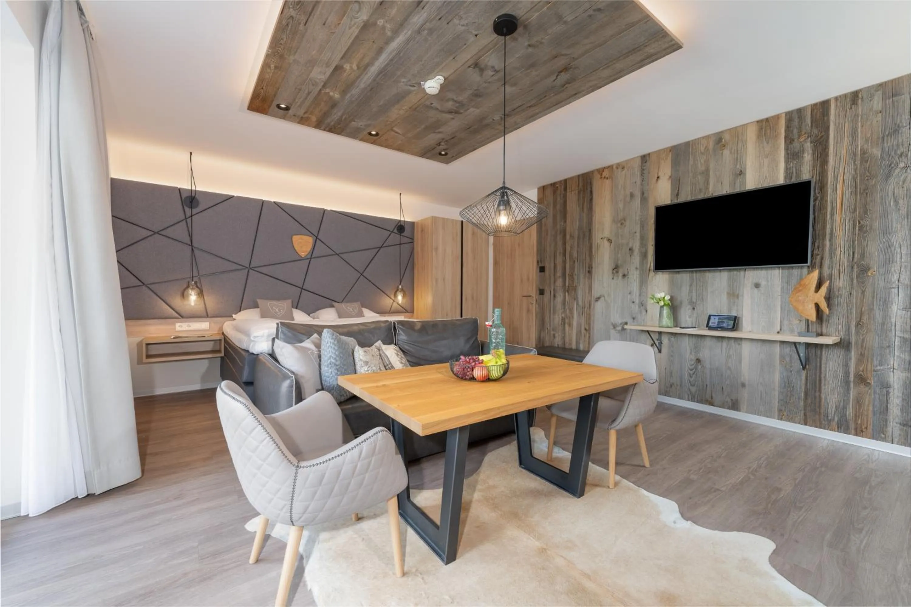 TV and multimedia in Stockinggut by AvenidA