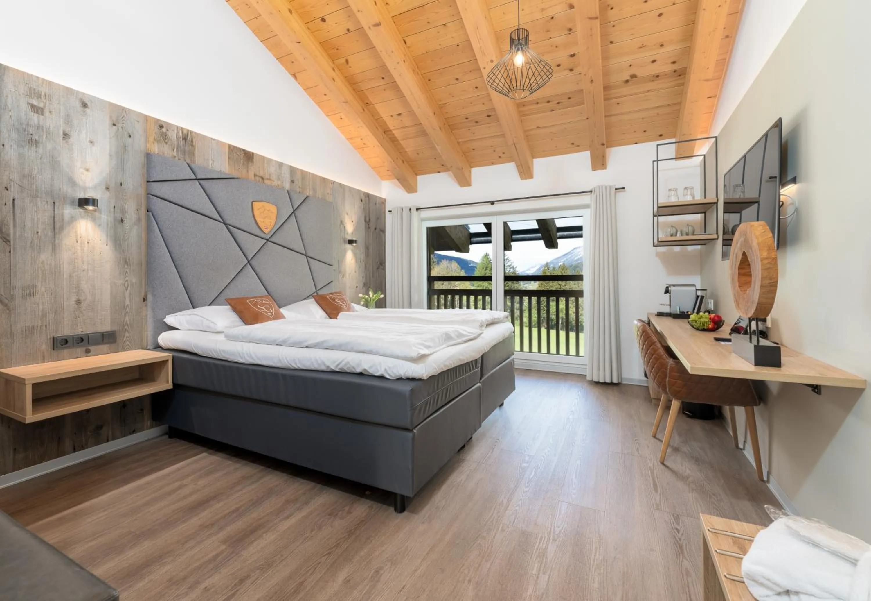 Photo of the whole room, Bed in Stockinggut by AvenidA