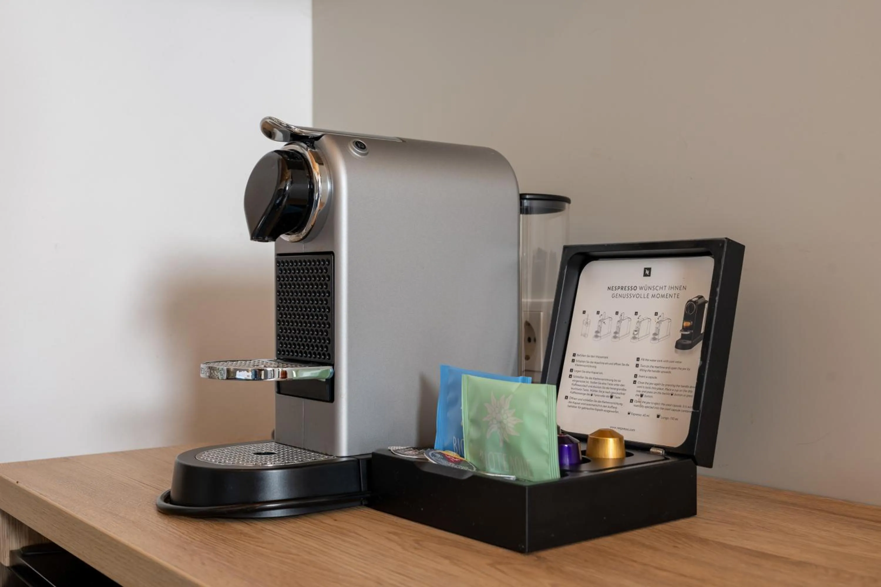 Coffee/tea facilities in Stockinggut by AvenidA