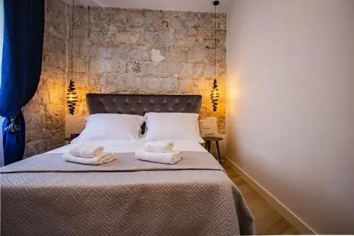Deluxe Queen Suite in Best4Stay Luxury Rooms Deluxe Queen Suite in Best4Stay Luxury Rooms